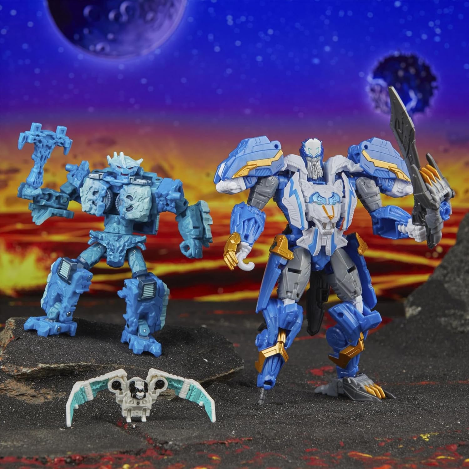 Transformers Legacy United Star Raider Thundertron Action Figure Set, 7-inch Robot with Accessories, Ages 8+