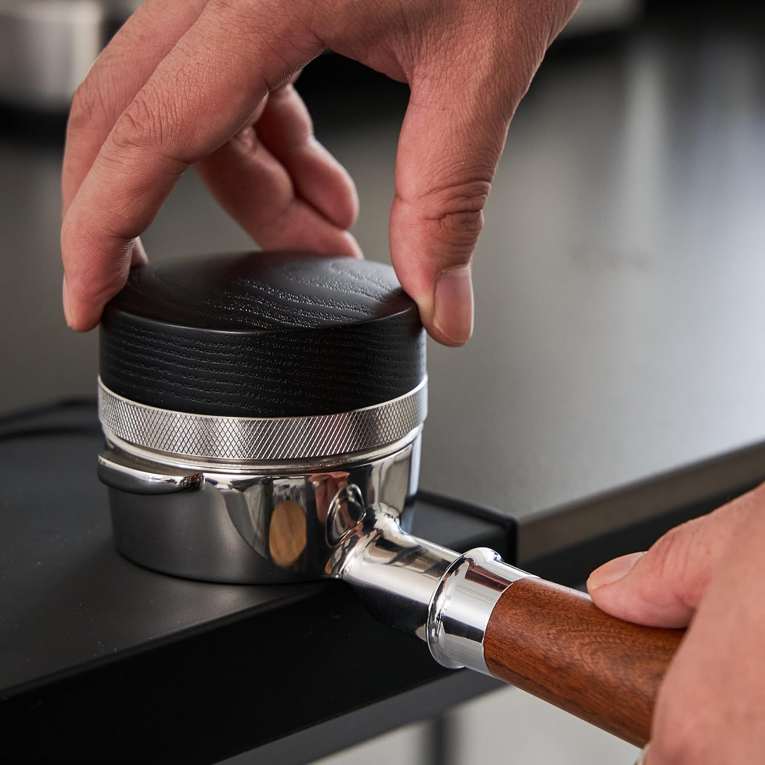 58mm Coffee Distributor,Espresso Distribution Tool, Adjustable Depth Espresso Distributor Fits All 58MM Portafilter,espresso leveler compatible with Gaggia E61 58MM portafilter.(Black)