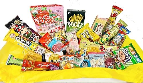 Best of Asia Snack Box Asian Dagashi Snack Surprise Caja misteriosa de 40 piezas con 3 artículos de tamaño completo, incluyendo un surtido de
