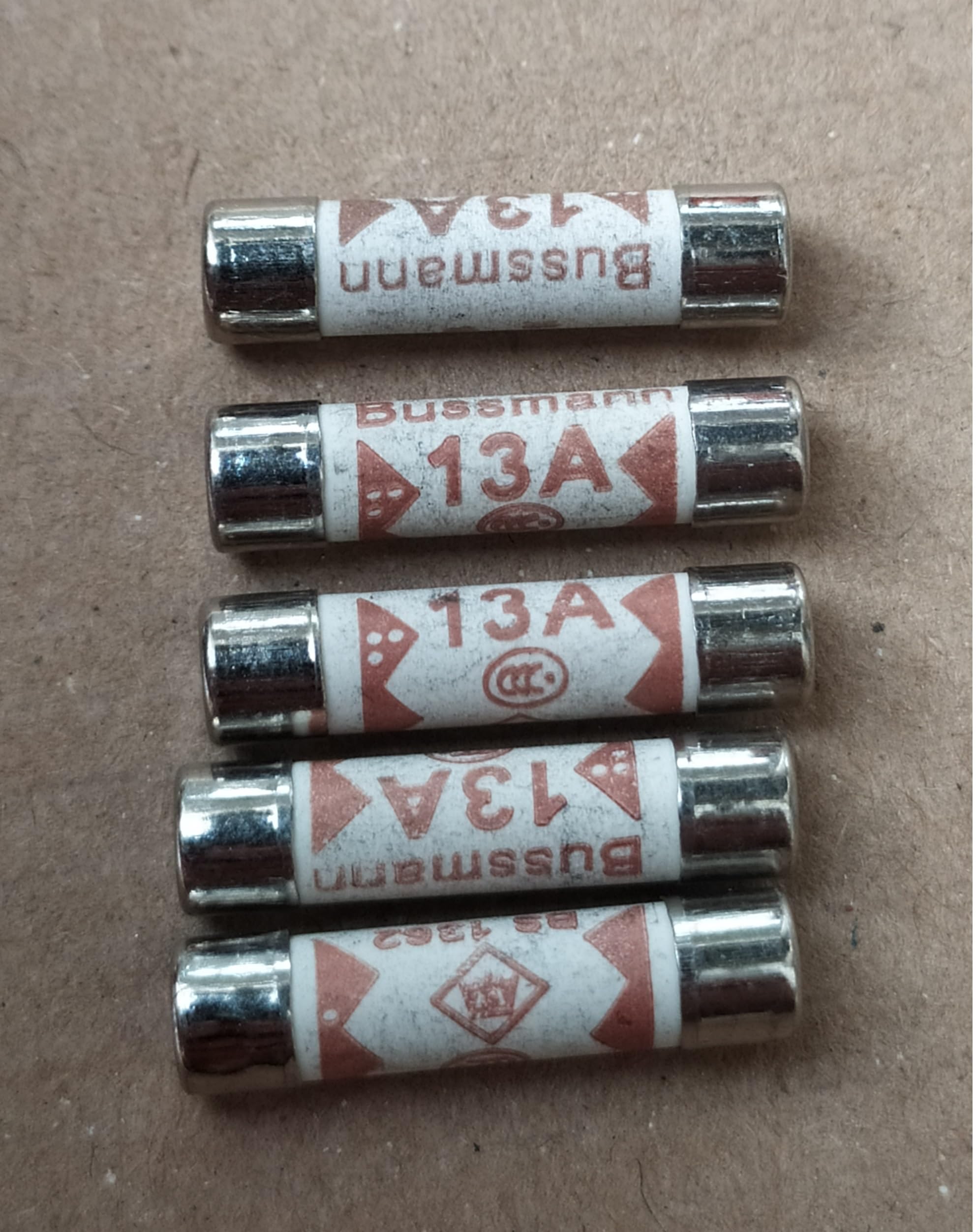 SOOTRA 250V Branded Fast Blow Ceramic Fuse Size 6X25mm pack of - (13 Amp, 5 pcs)-image-3