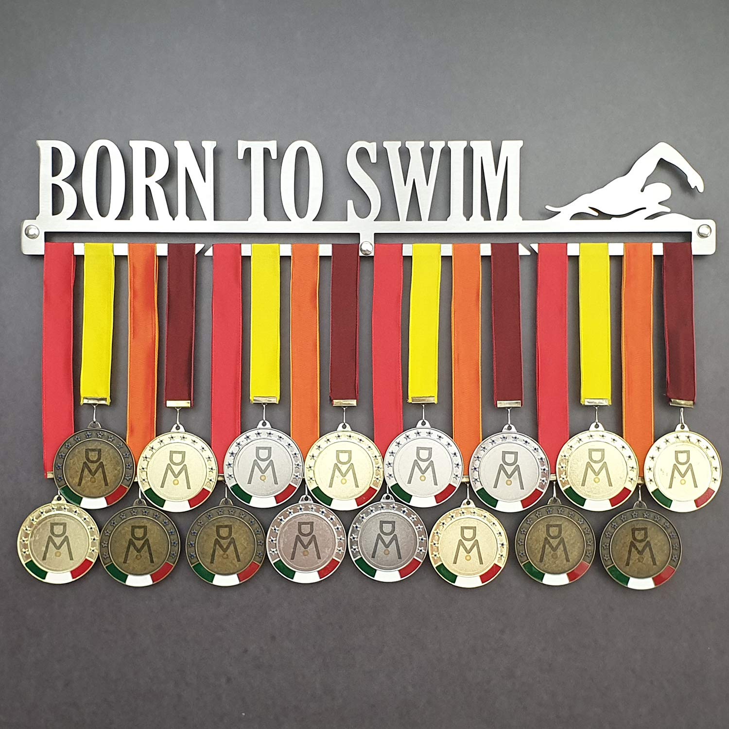 MEDALdisplay "Born to Swim - Wandmedaillenhalter zum Schwimmen - Bringen Sie bis zu 30 medaillen - Rostfreier Stahl 100% hergestellt in Italien