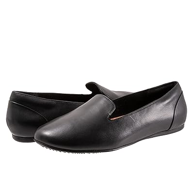 SoftWalk Shelby Women