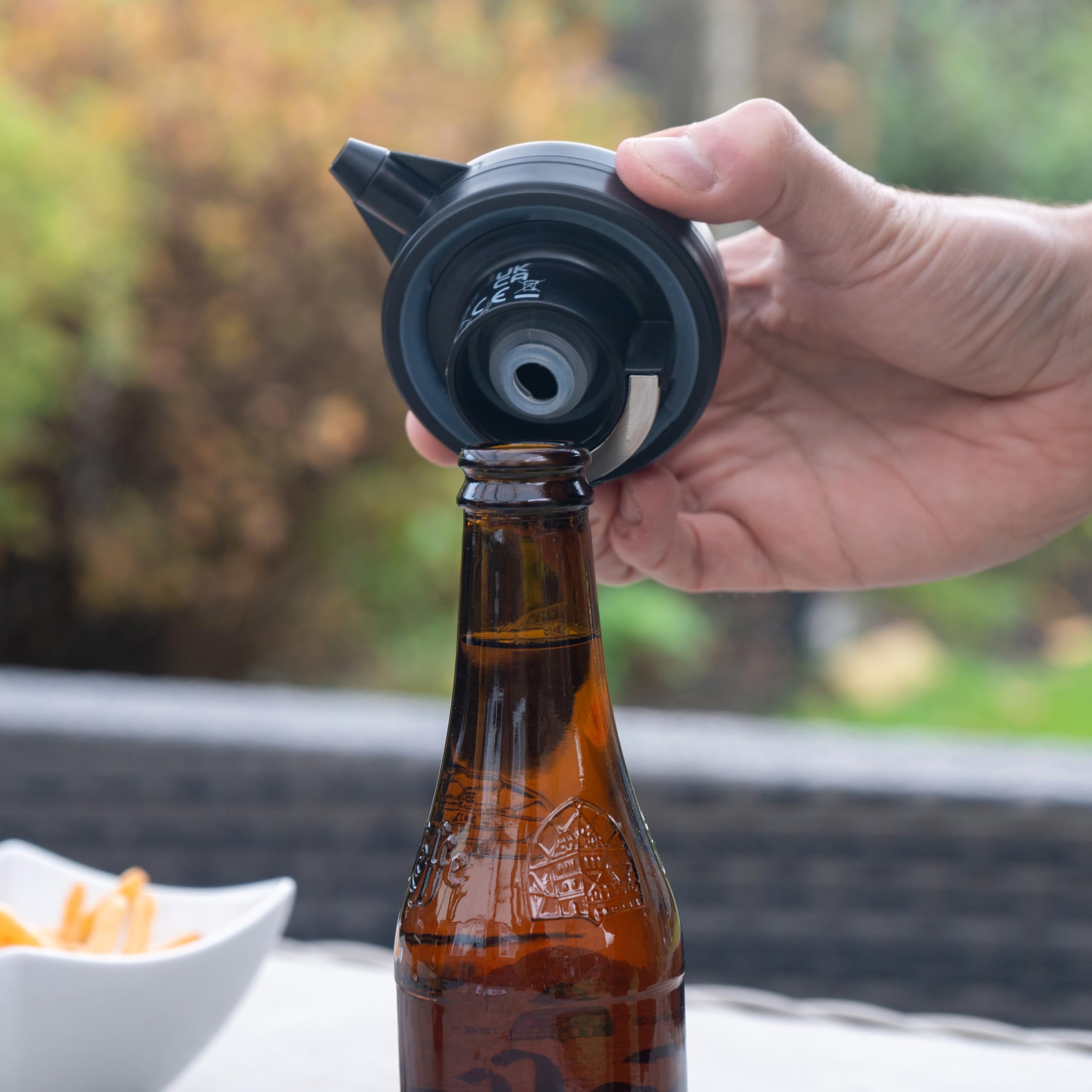 Menkind Draft Wizard On The Go Dispensador ultrasónico de cerveza espumante ultraportátil