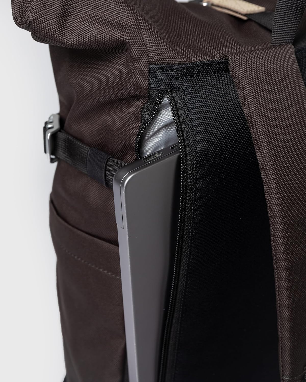 Sandqvist Men's Icon Medium Rolltop Backpack, Brown With Natural Leather, One Size - Image 5