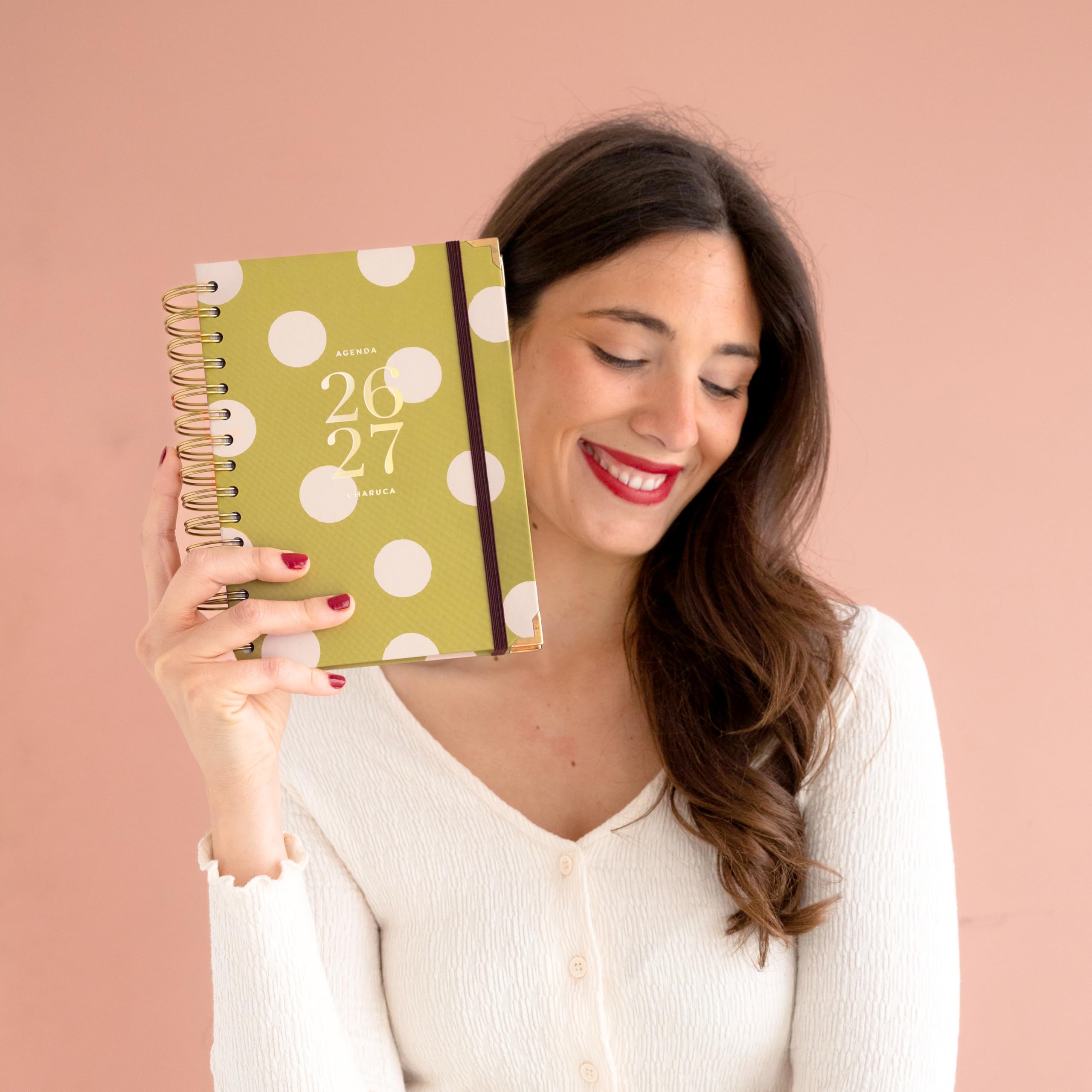 Pack Charuca : Agenda Dreams 2026-2027 Tamaño Mediano (Formato a elegir) + Estuche Colección a (modelo a elegir) + Bolígrafo de Diseño de REGALO - Hecho en España