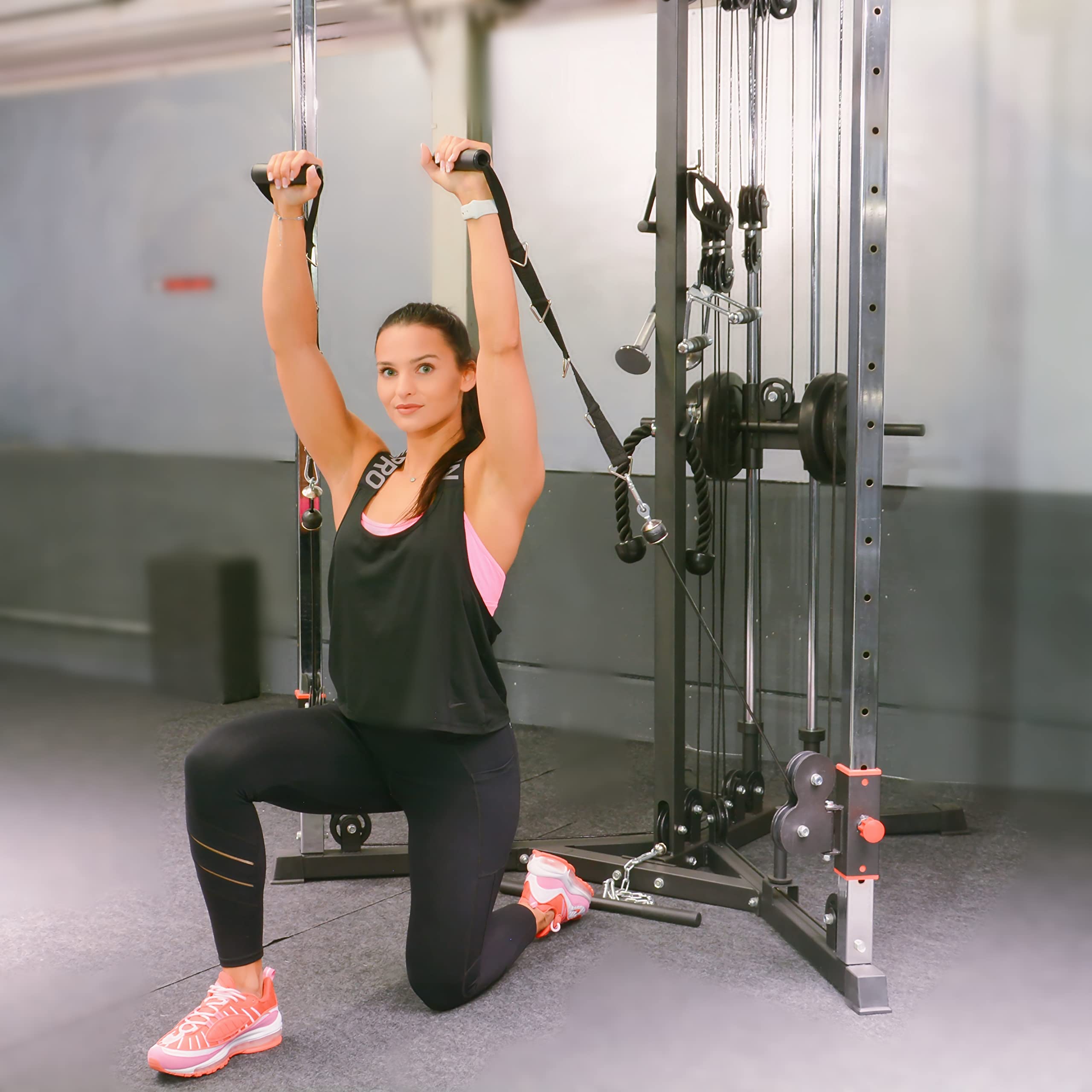 Train Hard® Kabelzug Trainer Latzugstation Kraftstation Cross Over mit Klimmzugstange, Bizeps- / Trizeps-Stange, geprüfte und zertifizierte Profi Qualität