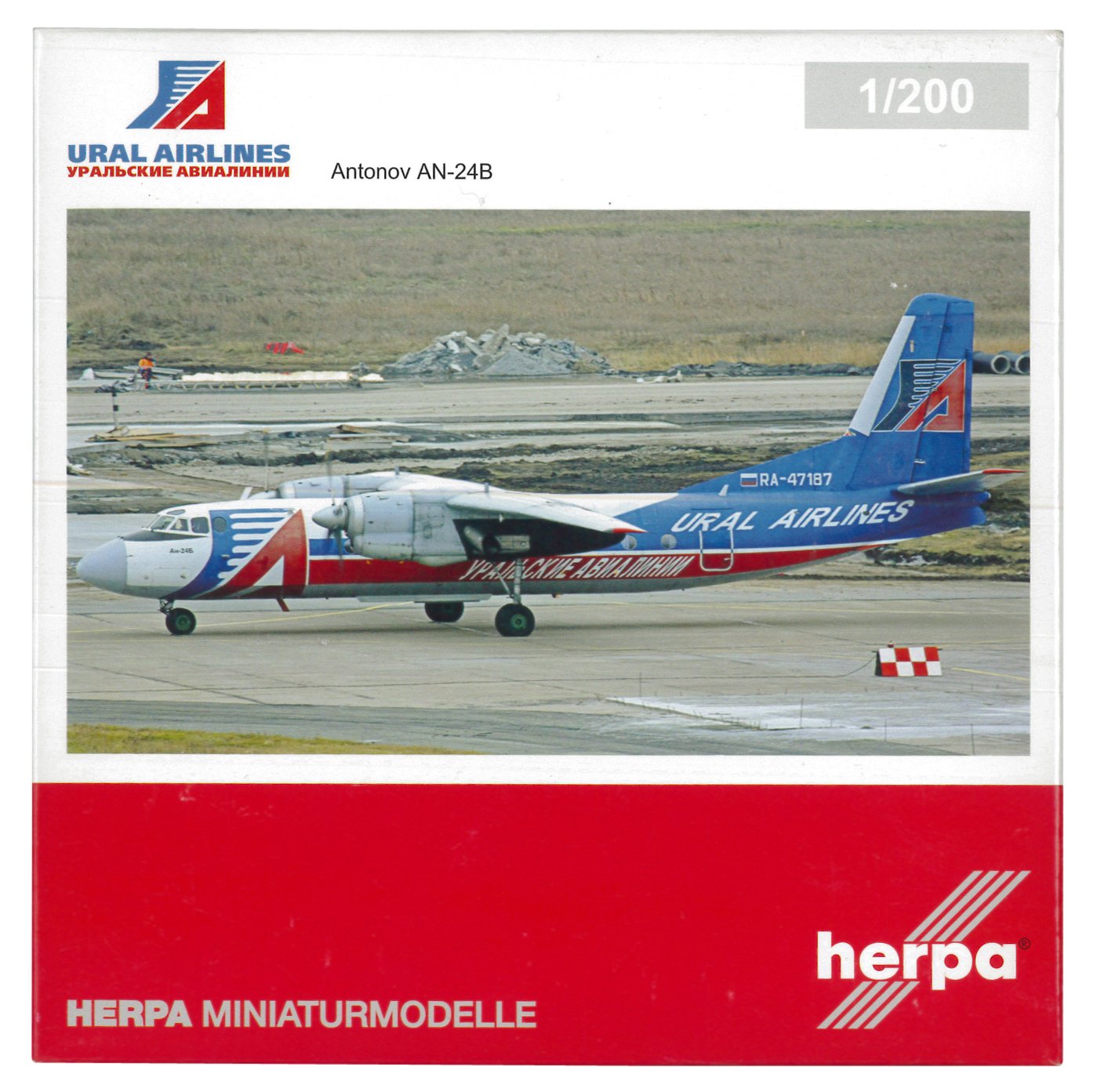 URAL AIRLINES Antonov AN-24B｜模型・プラモデル 