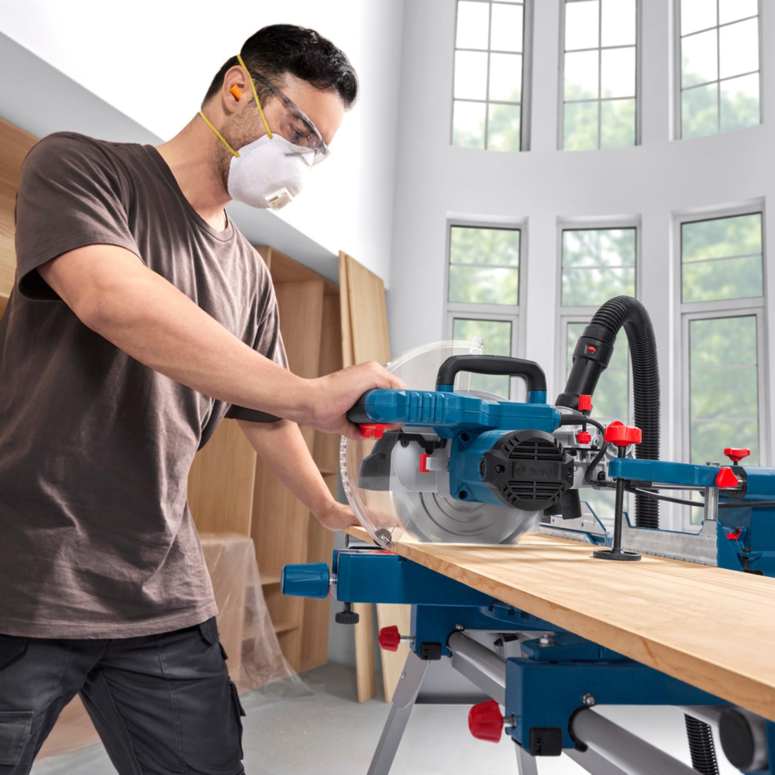 Bosch PRO Ingletadora telescópica GCM305-216S (incl. 2 cuchillas, 2 extensiones, regla de medición, pinza, bolsa para polvo y llave)