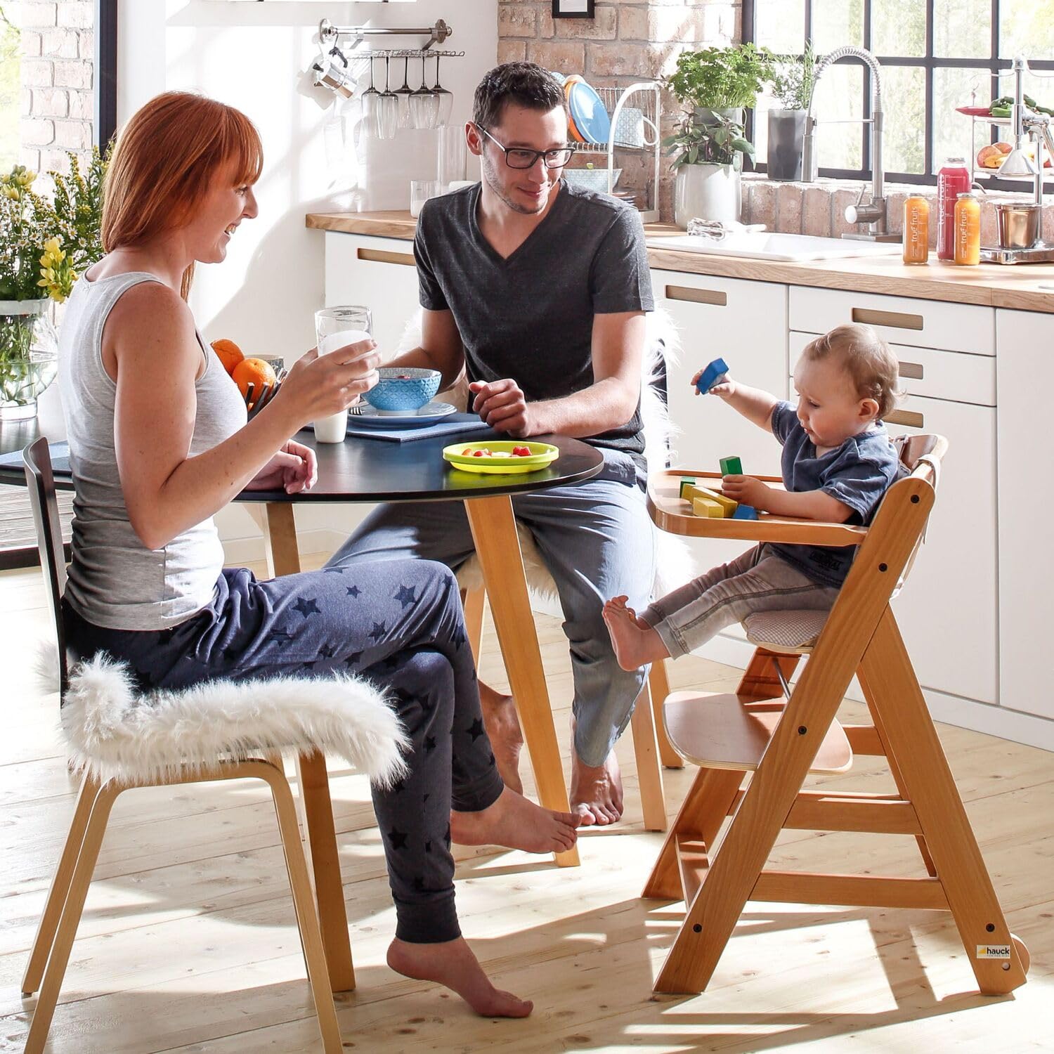 hauck Beta Plus Trona Evolutiva Madera con Certificado FSC® Cojín y Bandeja, Trona Bebe Evolutiva a partir de 6 Meses con Arnés de Seguridad y Ruedas, Sistema Antivuelco, Natural