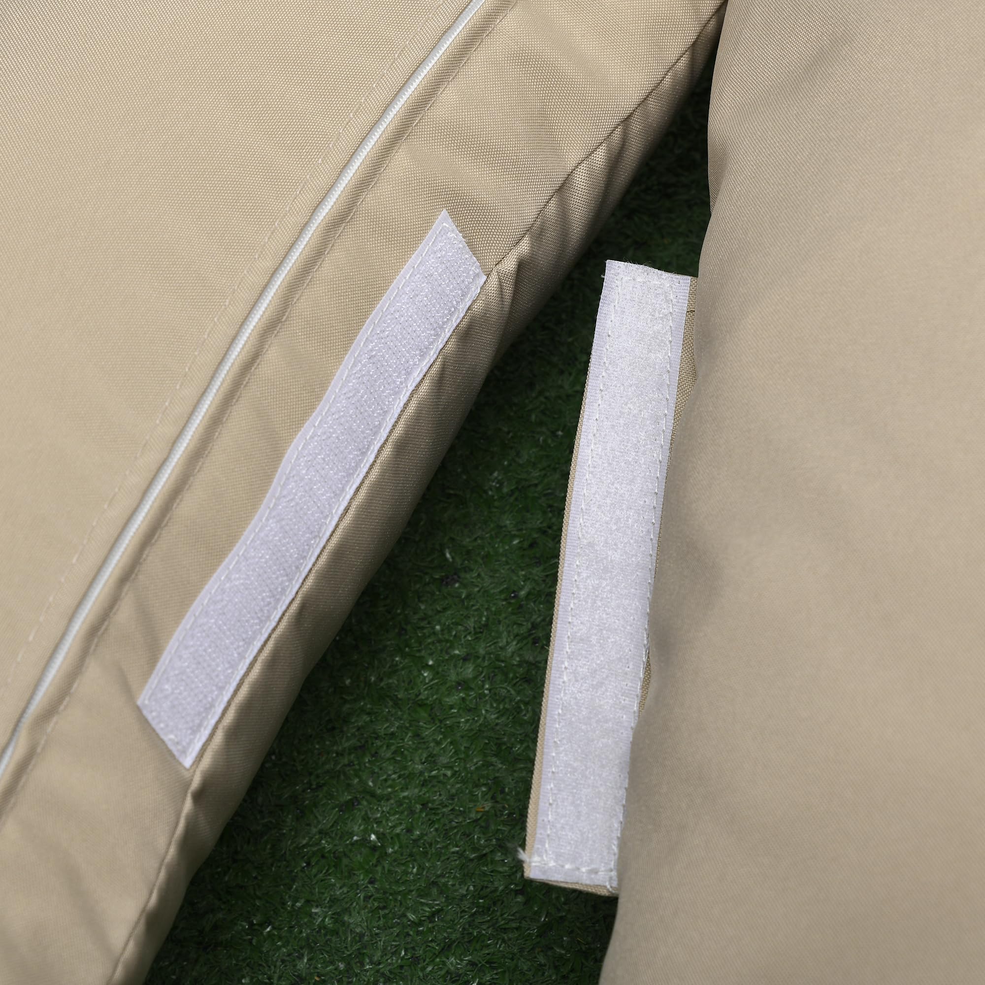 Outsunny Fauteuil œuf sur Pied en résine Effet rotin avec Coussins Polyester, Structure en métal, dim. 88x85x143 cm