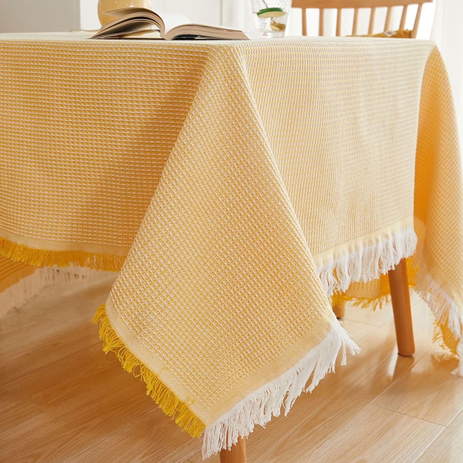 Żółty biały obrus prostokątny, 70 W x 118 L cm, bawełna jednokolorowa z frędzlami, obrus na imprezę