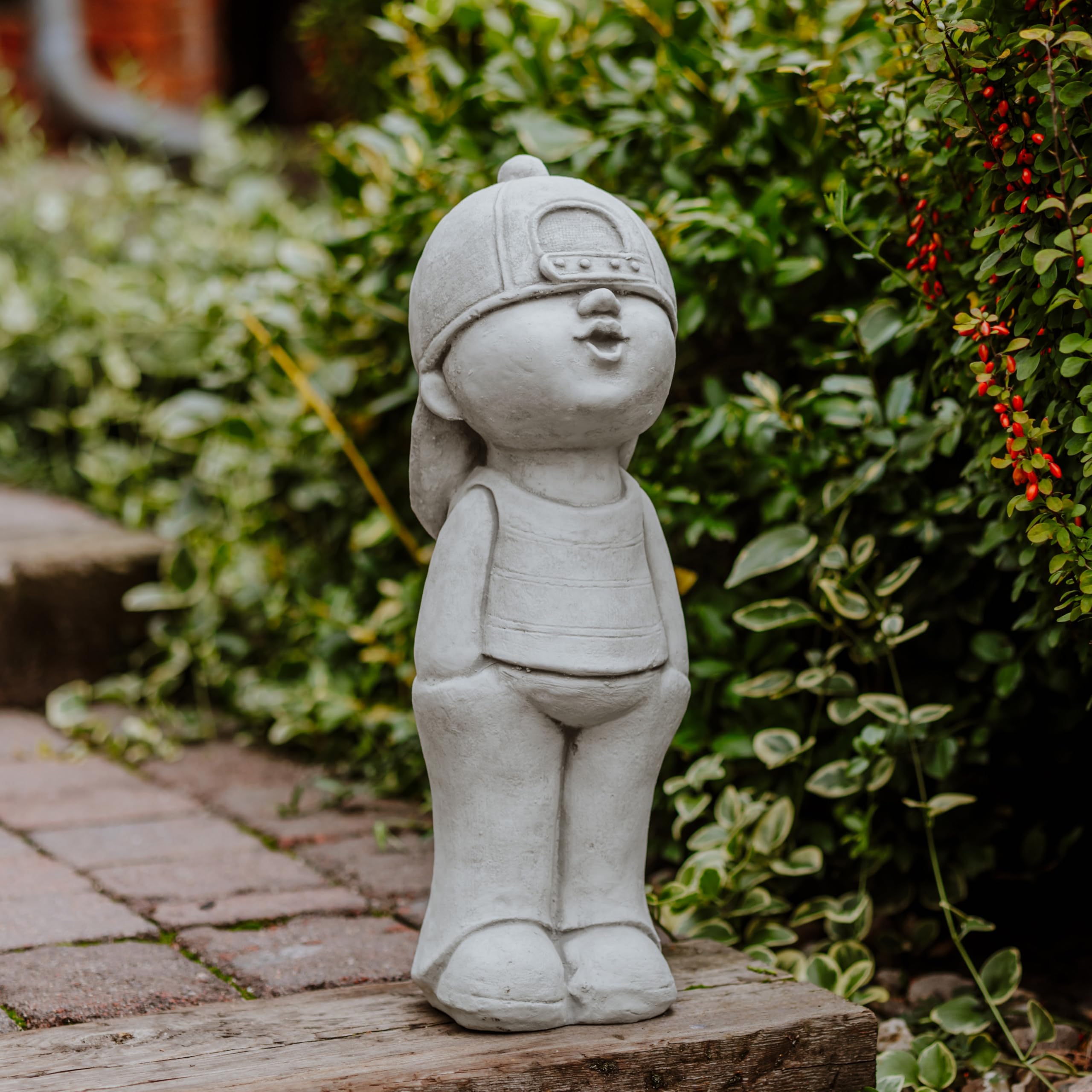 gartendekoparadies.de Jungen Figur, Steinfigur H. 52 cm, 16 kg, Grau, frostsicher aus Steinguss für Außenbereich