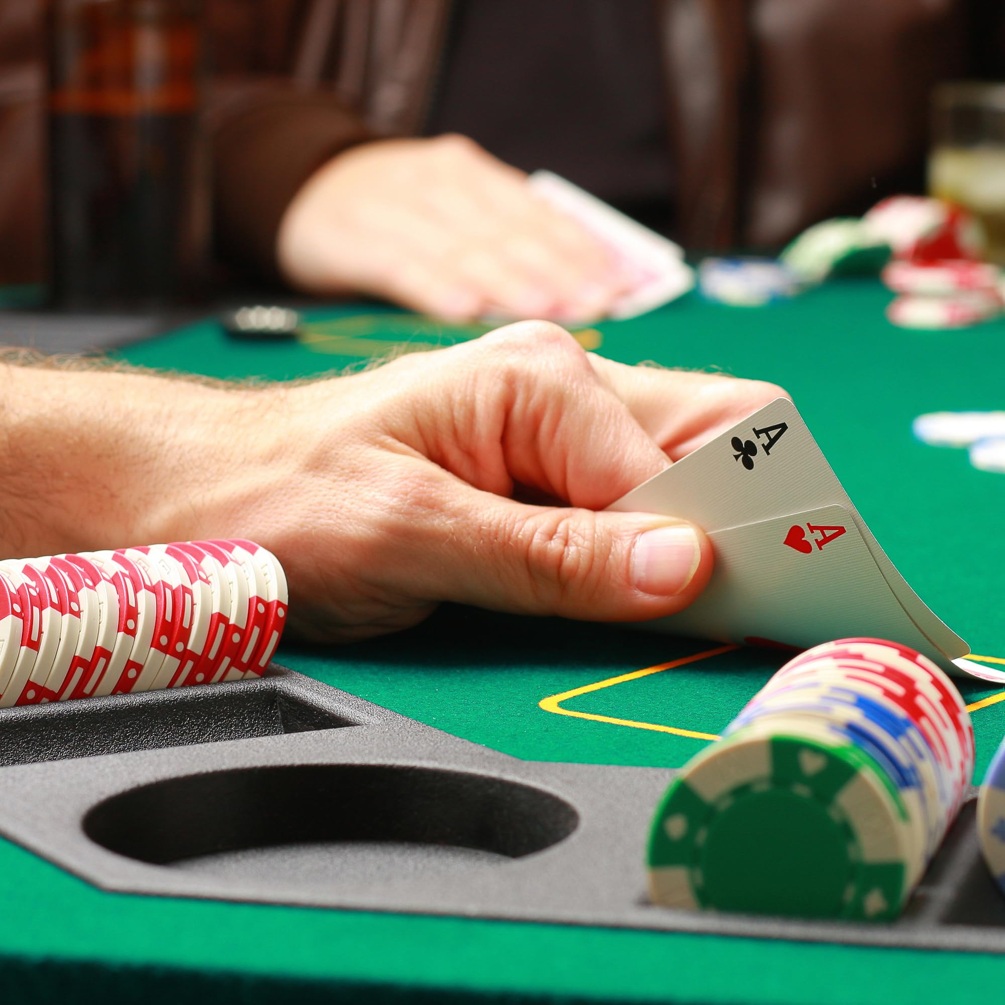 GAMES PLANET Foldable poker rest Straight for up to 8 players, dimensions  160x80 cm, MDF board, 8 drink holders, 8 chiptrays, blue : Amazon.co.uk:  Toys & Games