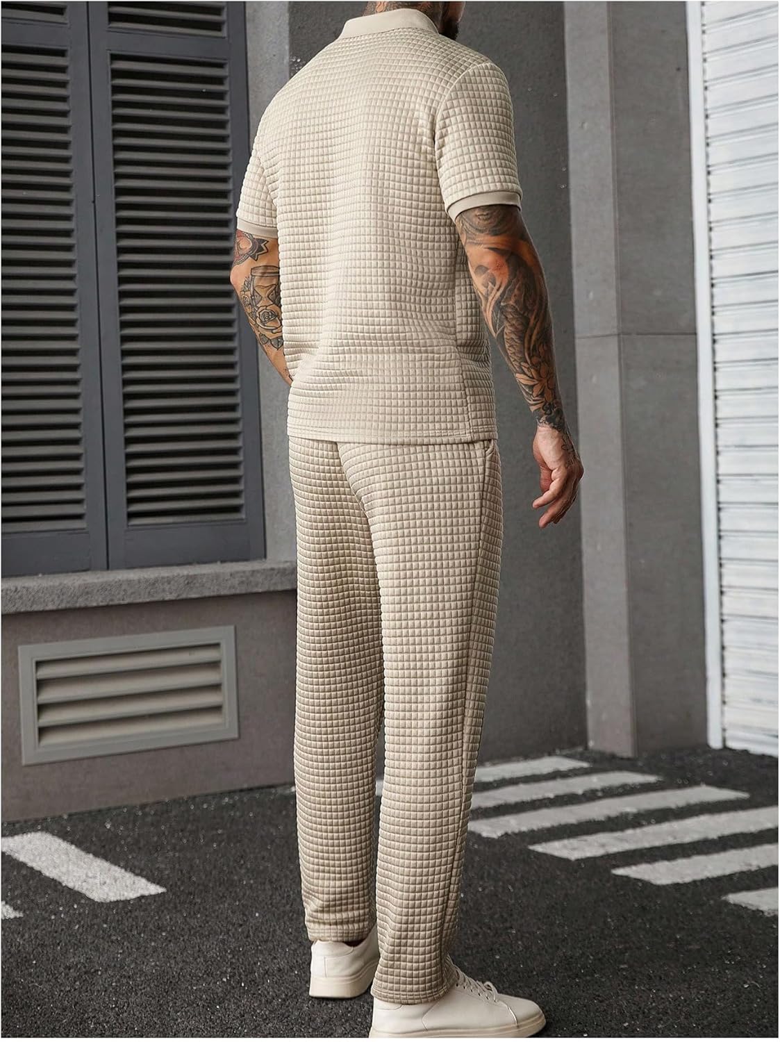 WDIRARA Men's Sweatsuit Textured 2 Piece Outfits Quarter Zip Short Sleeve Shirt Pants Set Tracksuit Khaki Small - Image 2