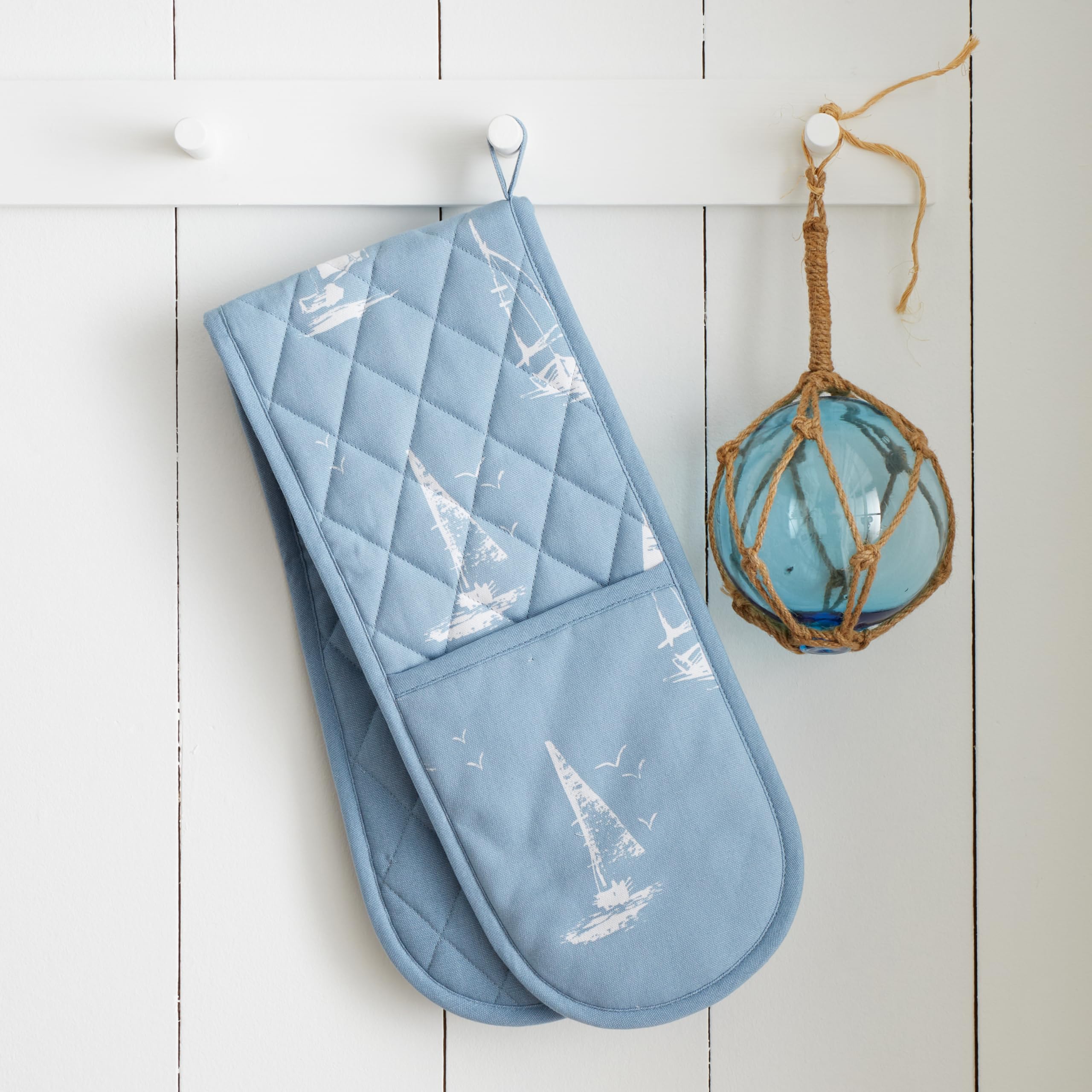 Catherine Lansfield Salcombe Boats Cotton Kitchen Double Oven Glove Blue