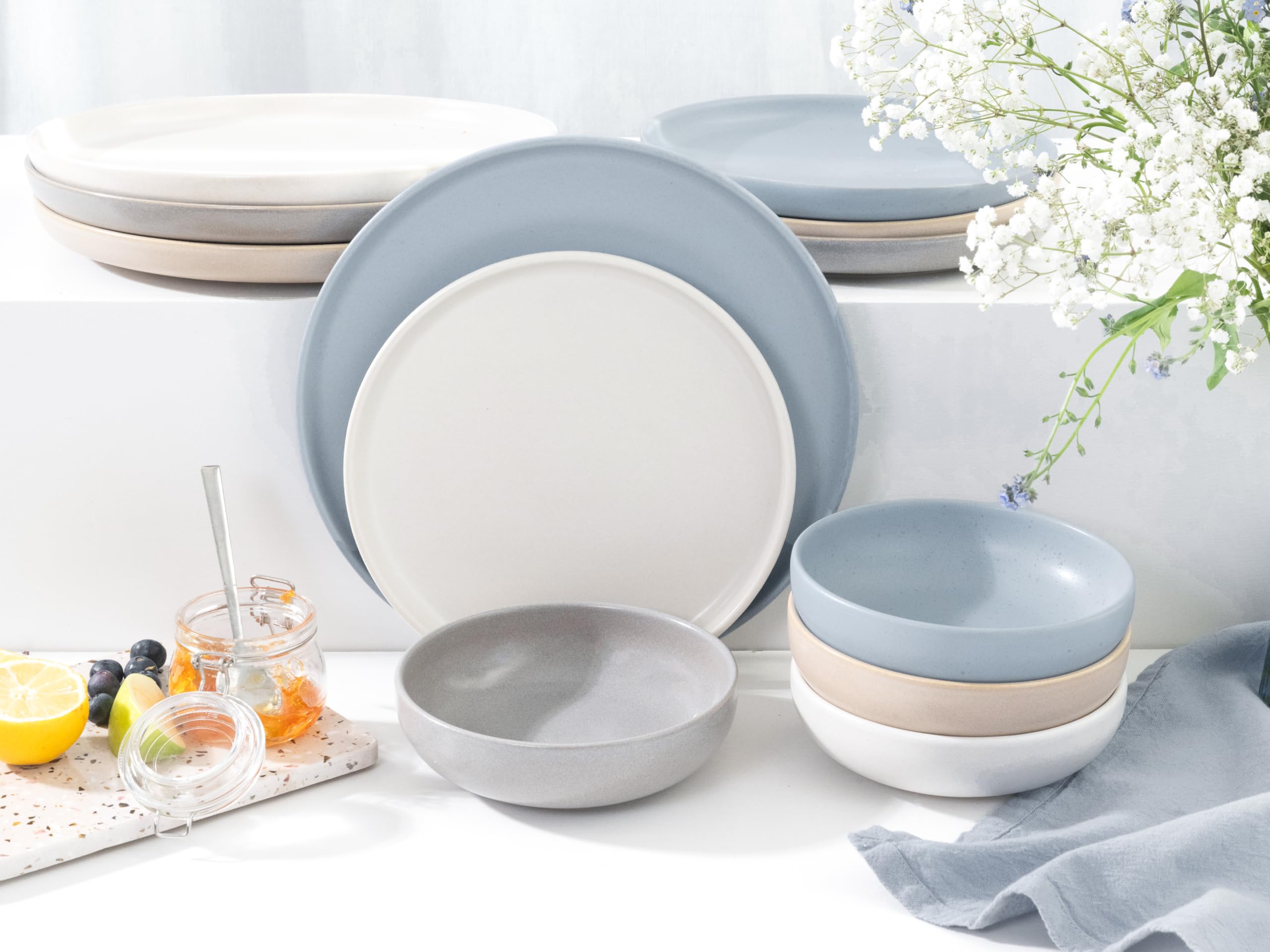 CreaTable, 24662, seria Uno Nordic, 12-częściowy zestaw naczyń dla 4 osób, zestaw talerzy z kamionki, nadaje się do mycia w zmywarce i używania w kuchence mikrofalowej, wyprodukowano w Europie