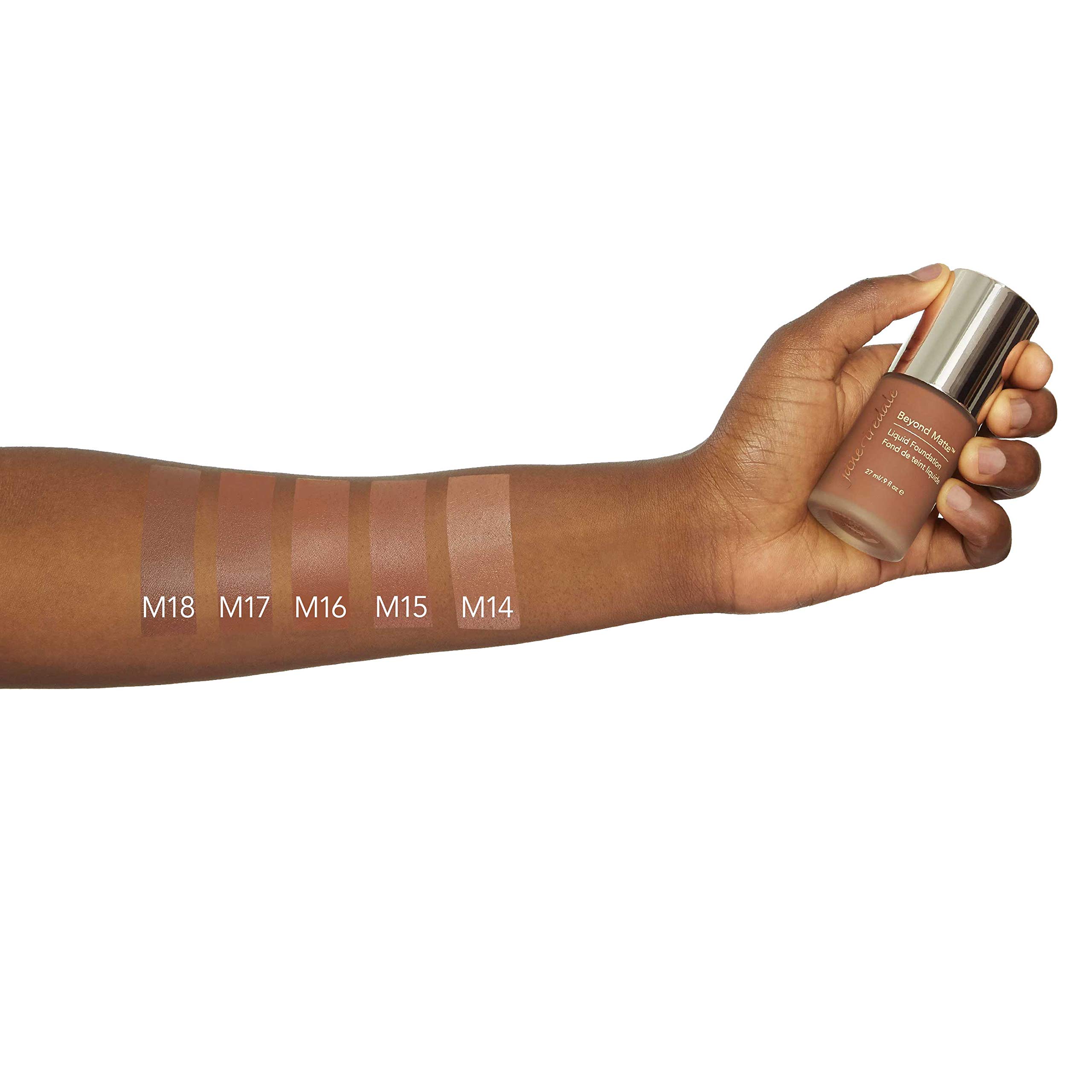 Beyond Matte Fond de Teint Liquide M17