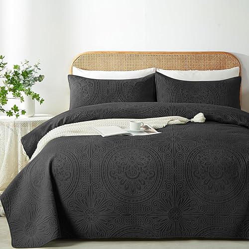 WURUIBO Juego de edredón tamaño matrimonialqueen, color negro, colcha ultrasónica en relieve, colcha de microfibra ligera, juego de ropa de cama