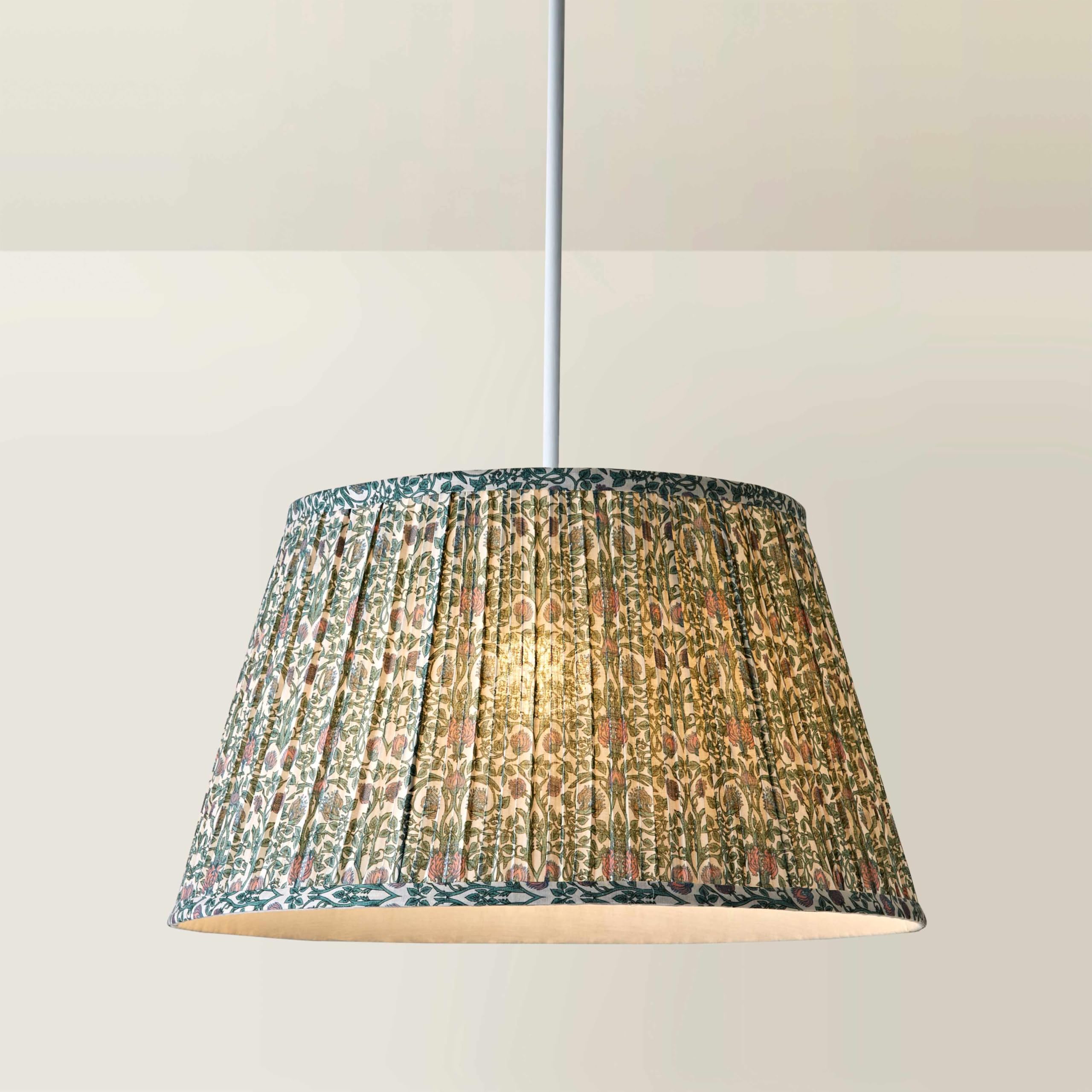 ValueLights | ABEL Large Floral Pleated Tapered Lamp Shade | Shades & Home Improvements Essential | 450mm Shade Width