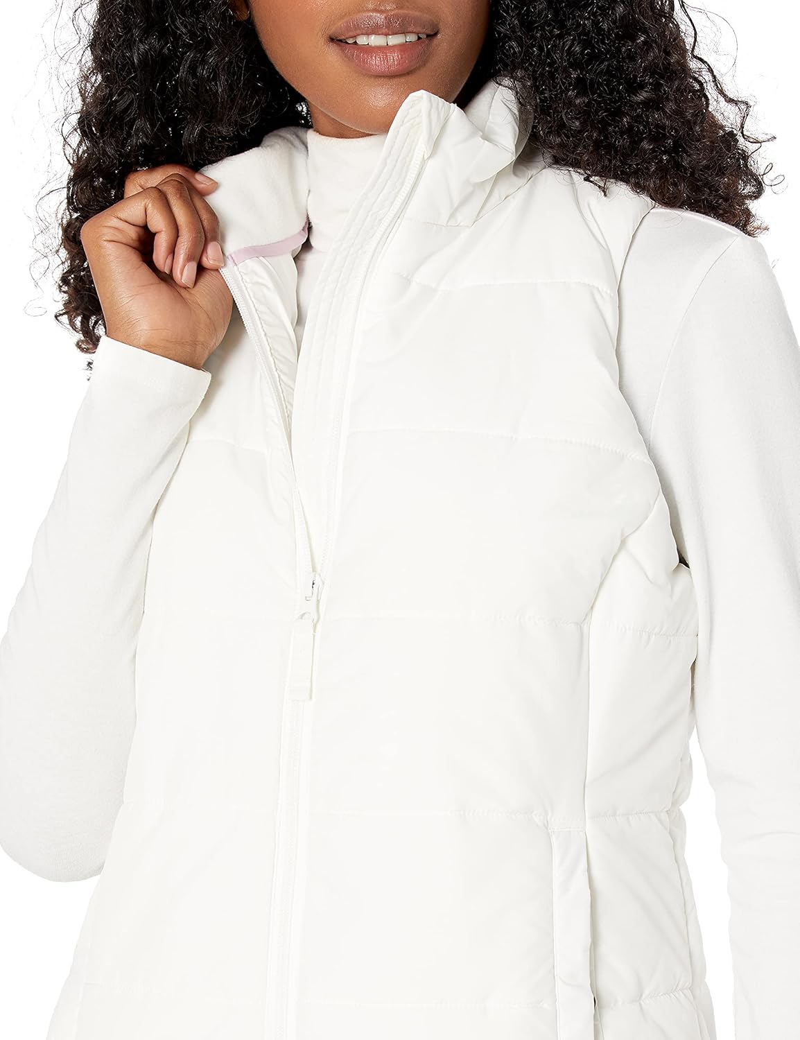 Amazon Essentials Women's Mid-Weight Puffer Vest - Image 4
