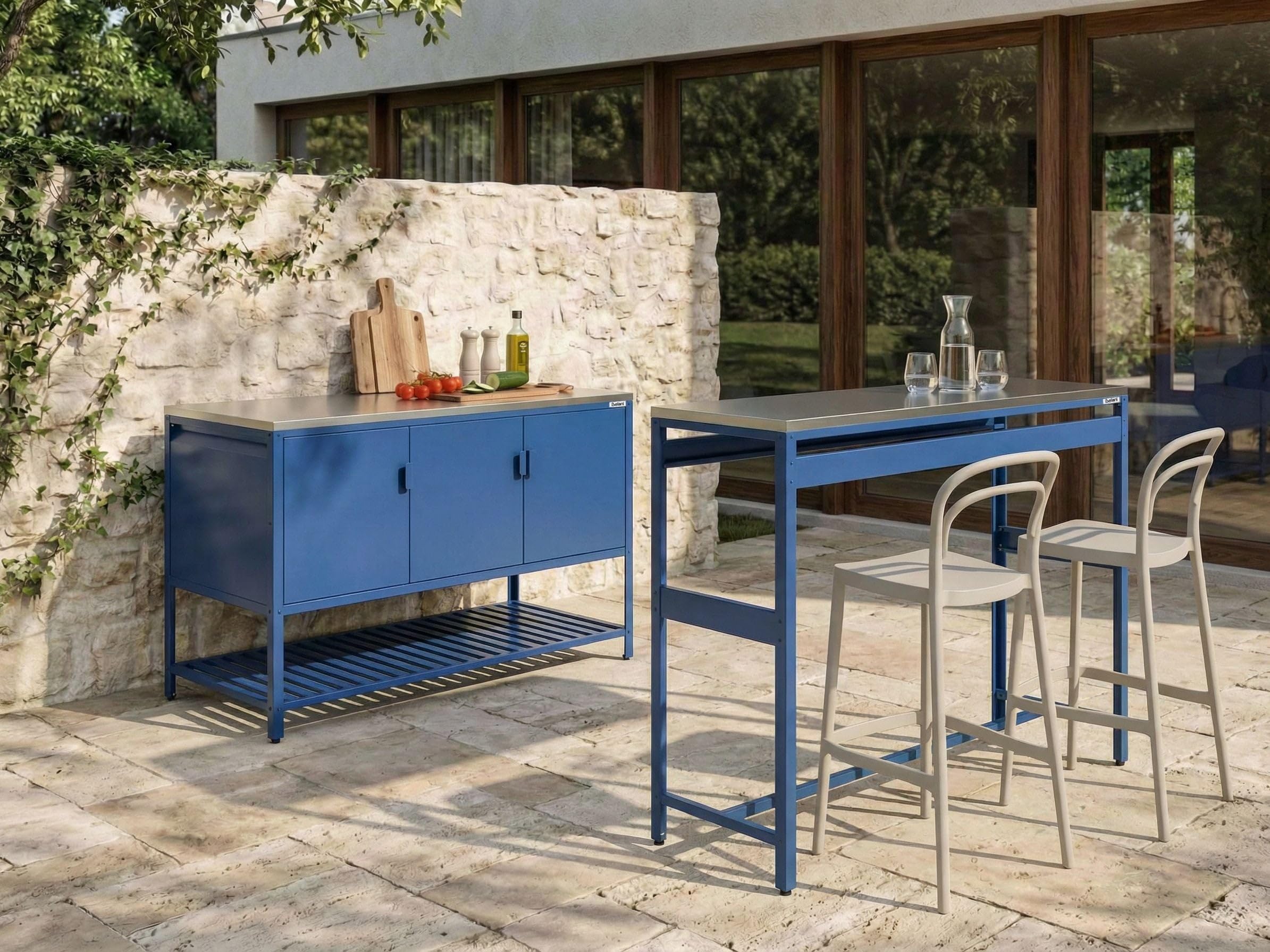 Beliani Conjunto de Armario de Cocina y Mesa de Bar para Exterior de Acero 3 Puertas encimera de Acero Inoxidable jardín Azul Maenza
