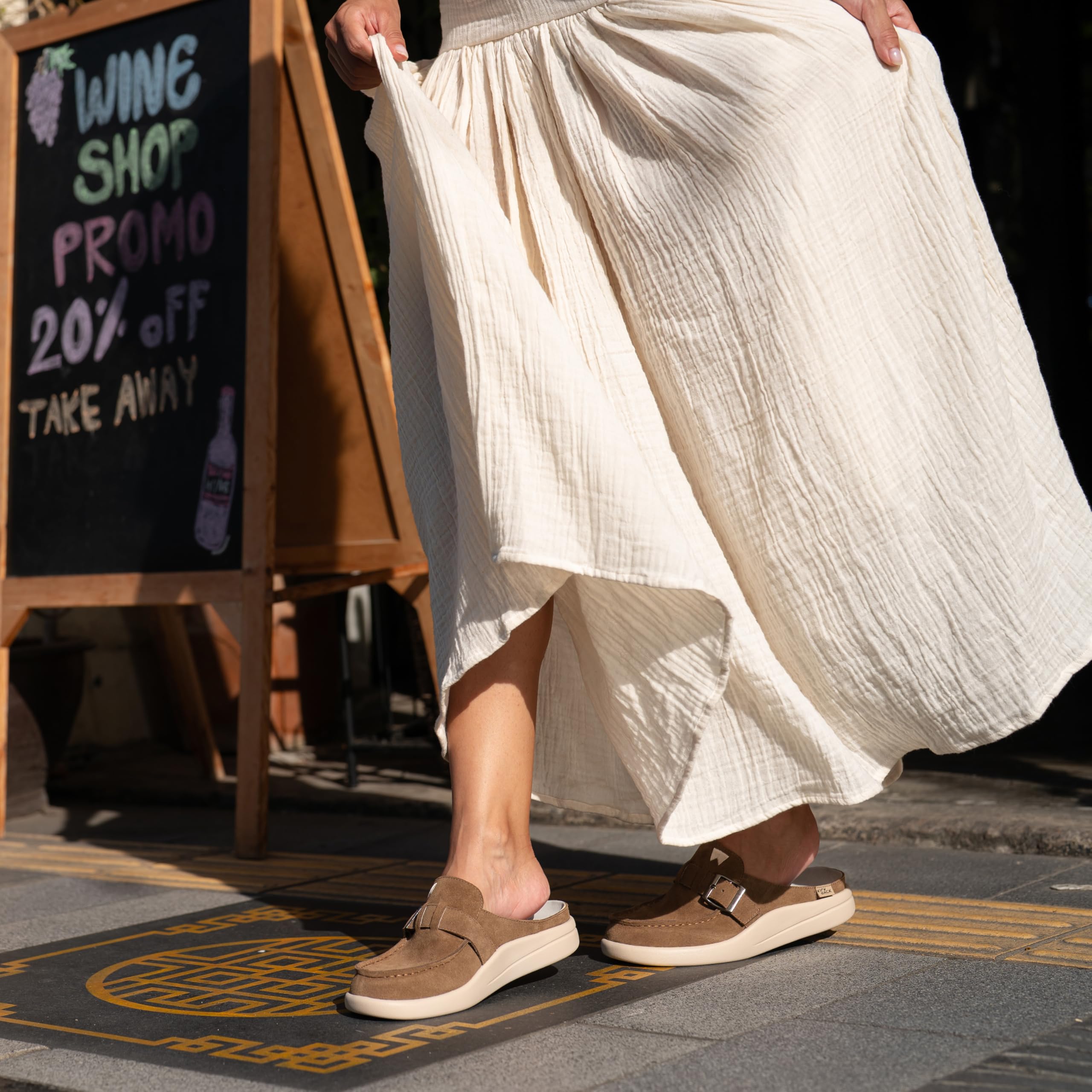 Kickback Frenchy Mocassins Slip‑on en Daim pour Femme – Penny Mule Légère avec Semelle Antidérapante et Semelle Orthopédique Amortissante – Chaussures Smart Casual d’Été