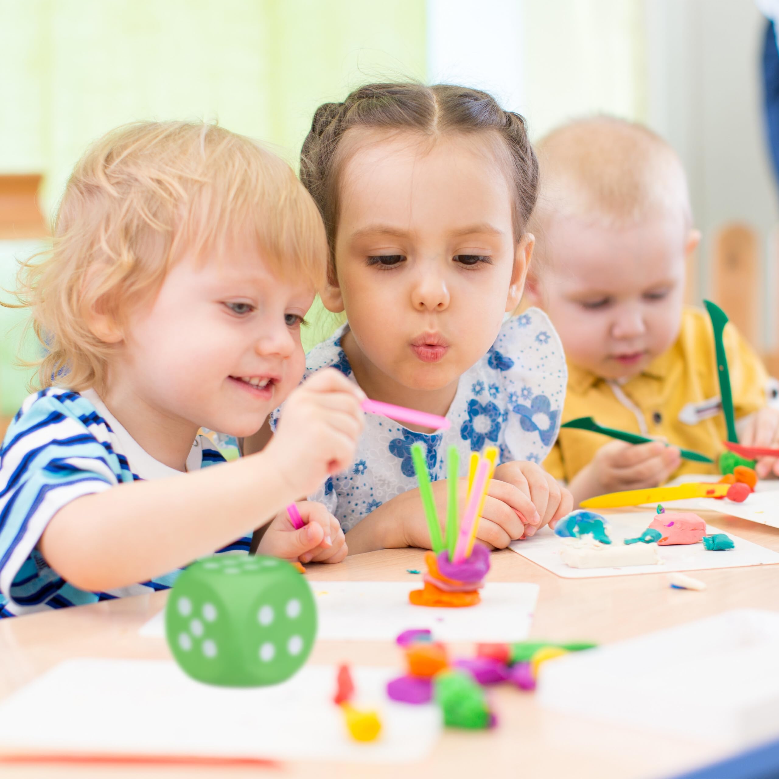 Relaxdays Dadi Giganti, Set da 6 Cubi in Gommapiuma, XXL, Giocattolo per Bambini, Morbido e Leggeri, Cubici, Colorati