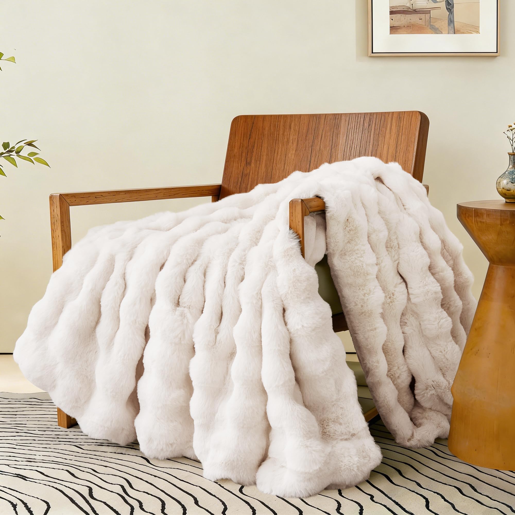 Comelady Faux Fur Throw