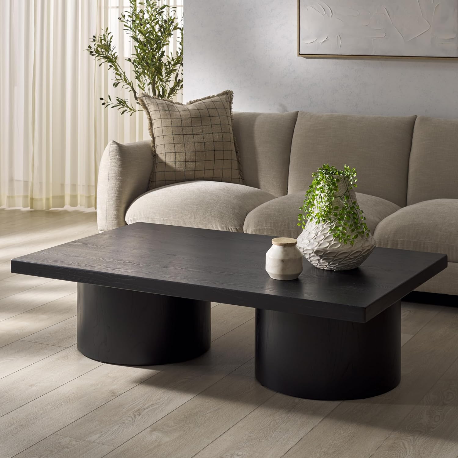 SAFAVIEH Couture Collection - Falynn Black Rectangular Solid Wood Coffee Table, Modern Sculptural Accent Table (SFV2310B)