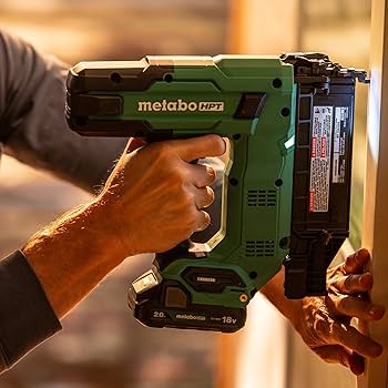 Metabo HPT 18V MultiVoltu2122 18-Ga Compact Cordless Brad Nailer Kit Includes 1 18v 2 0 Ah Battery