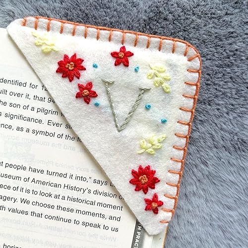 Miniatura 65 de Marcapáginas de esquina bordado a mano personalizado, lindo marcador de libro con flores, regalo de costura a mano para mujeres amantes de los Rojo
