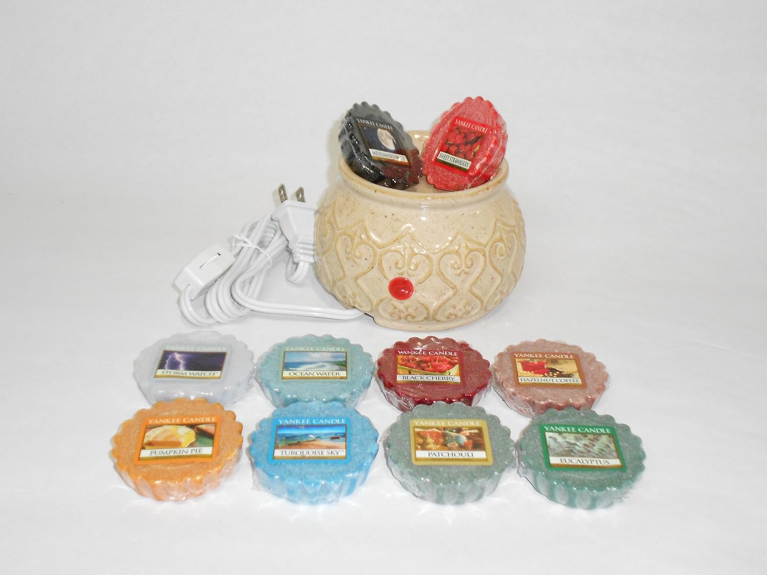 Yankee Candle Electric Wax Tart Warmer Gift Set Comes with 10 Yankee Candle Tarts