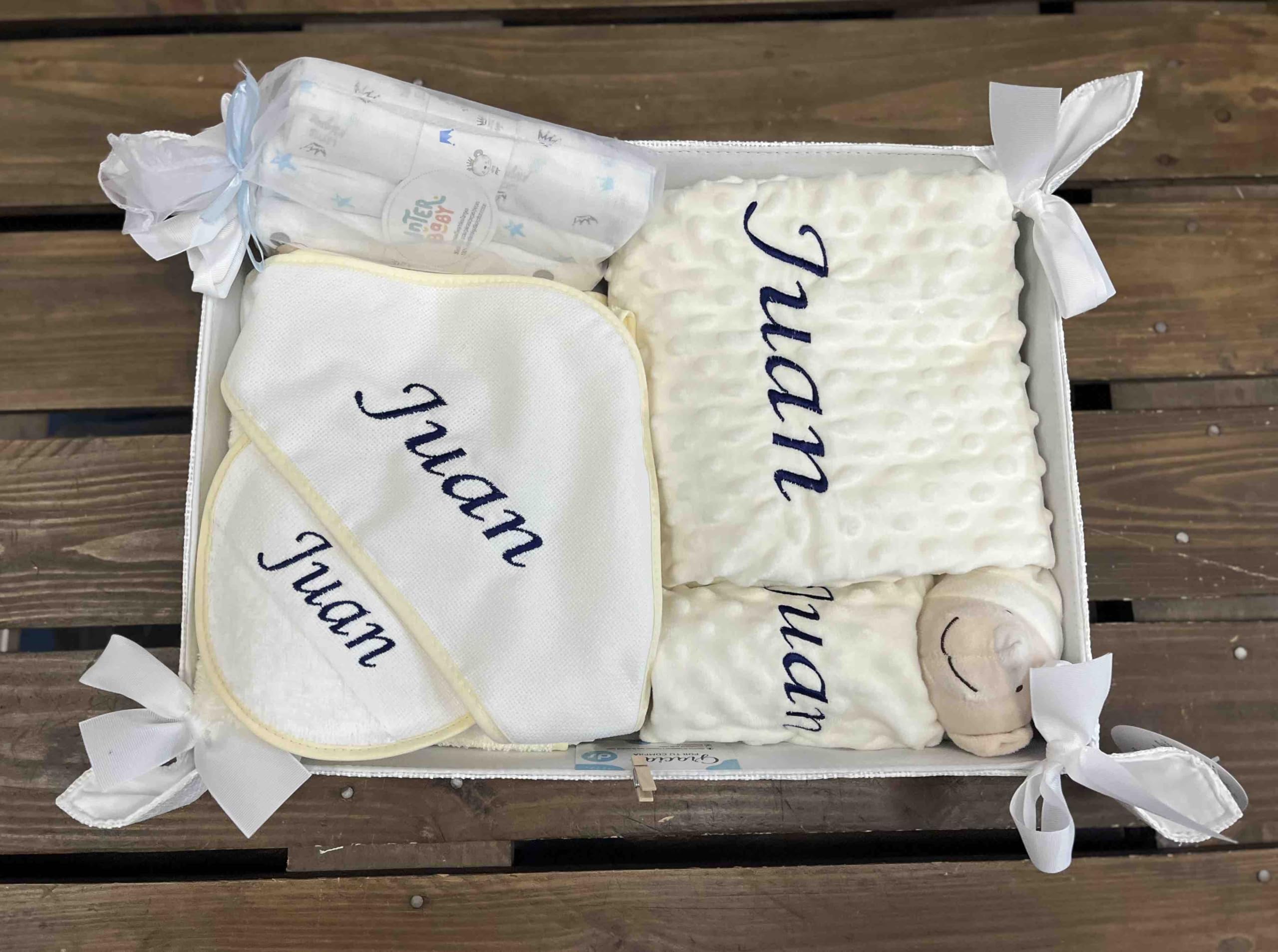 Danielstore Canastilla Bebé Personalizada Cesta Regalo Incluye Manta + Dou Dou + Pack Gasas + Toalla Baño Bebé + Babero Personalizado Regalo para Recién Nacidos (Beige)