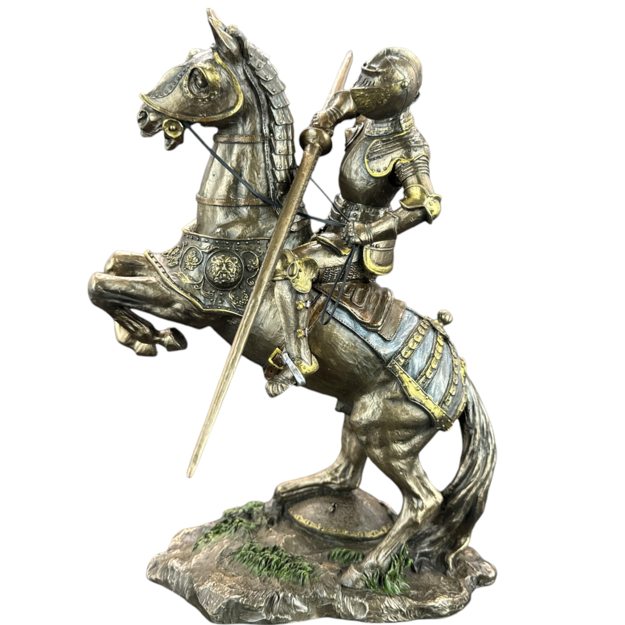 57 SPECIAL REPLICAS Rzeźba dekoracyjna figurka wielkiego rycerza na koniu ze znakiem pustym jako prezent do salonu, dekoracja figurki, dekoracja