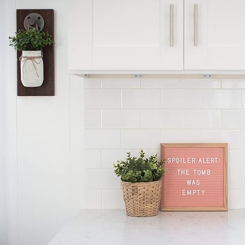 Miniatura 96 de Letrero de fieltro negro y letras blancas de 10 x 10 pulgadas Este letrero personalizable incluye 300 letras de plástico y marco de roble., Negro