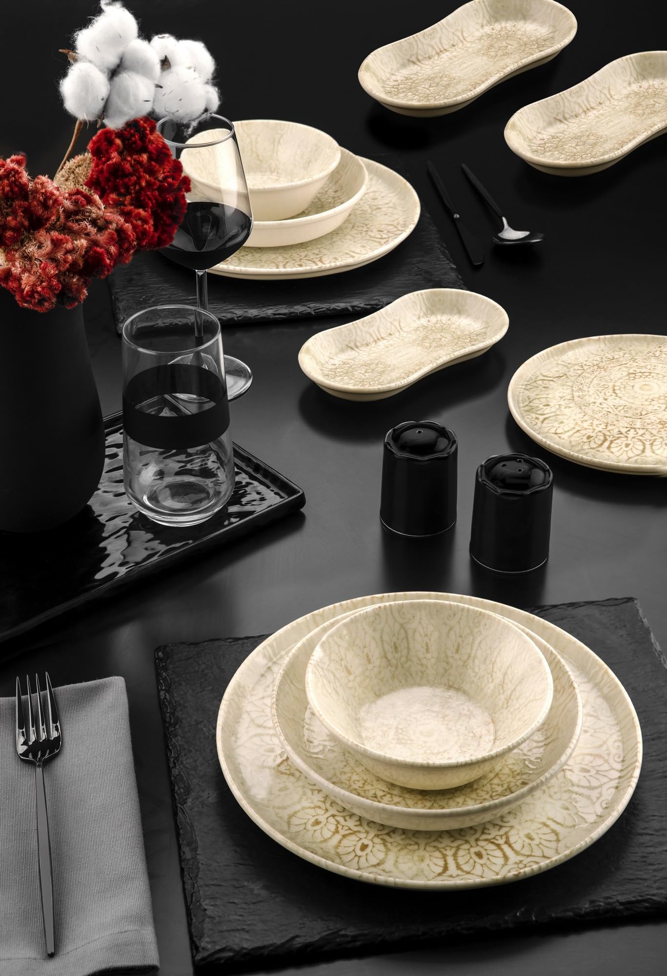 Hermia Concept Ensemble de vaisselle En 27 pièces en porcelaine crème, passe au lave-vaisselle et micro-ondes