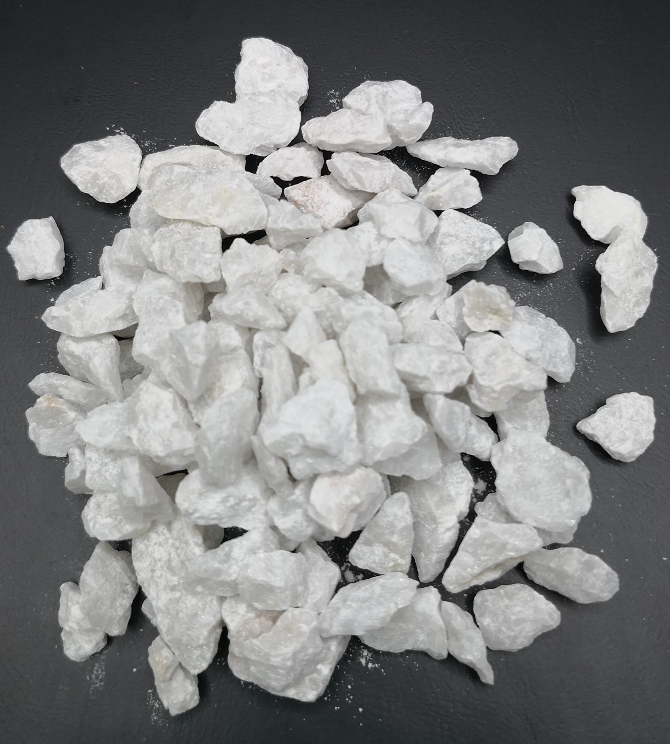 Pedra White Marble Chips Gravel Decorative Stone for Garden, Aquarium, Indoor Outdoor Decor Pebbles, Vase Fillers, Landscape Bottom Decoration - Garden Decoration Landscaping (5-10 mm, Pack of 5 Kg)