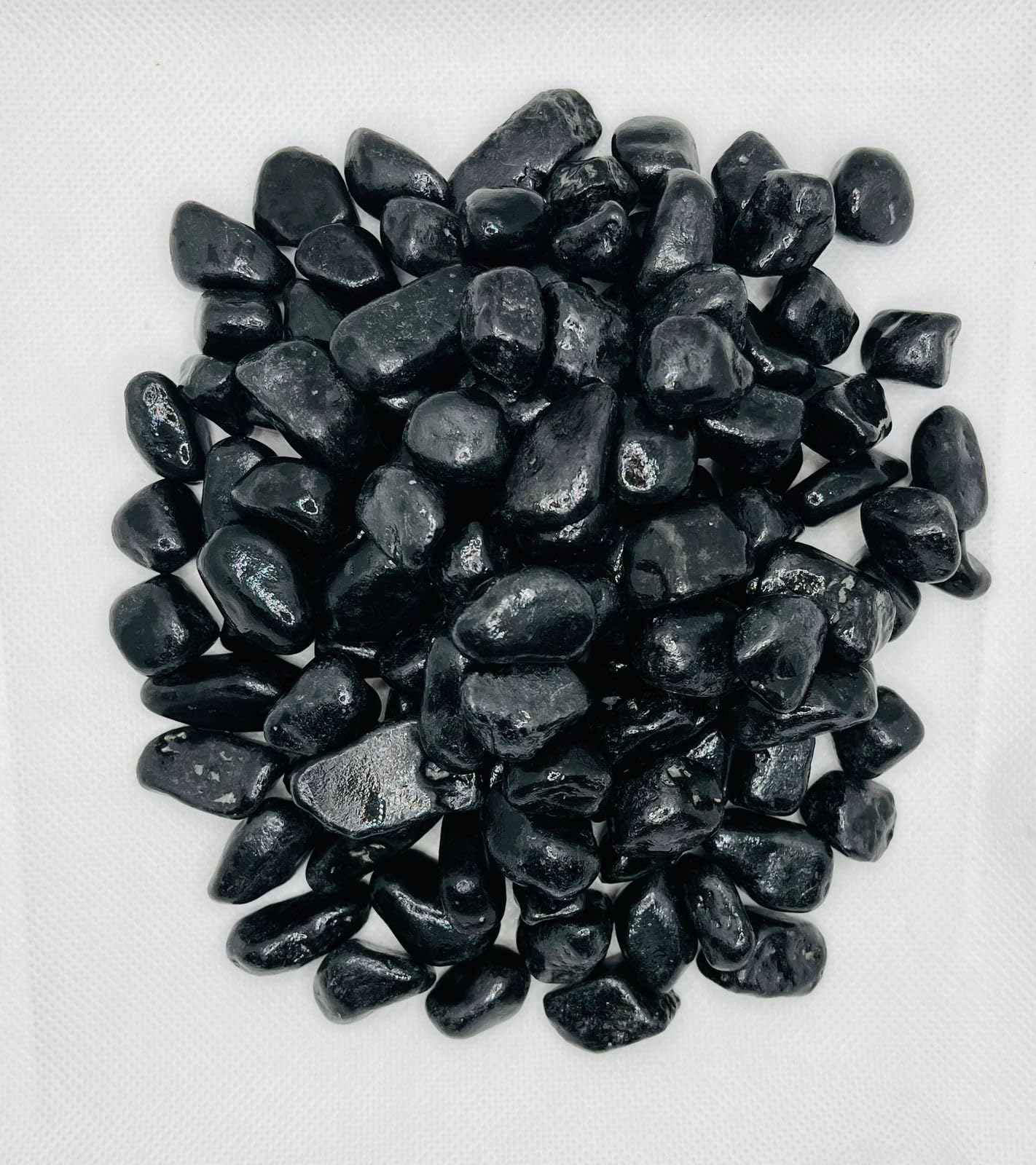 THE GUPTAS Polished Black Pebbles Stones for Aquarium, Decoration, Plants Pots, Landscaping, Garden, Table and Home Decor, Vases Fillers - Indoor/Outdoor (1 Kg, Black Stone) (B0DJ8X8N8N) Amazon Price History, Amazon Price Tracker
