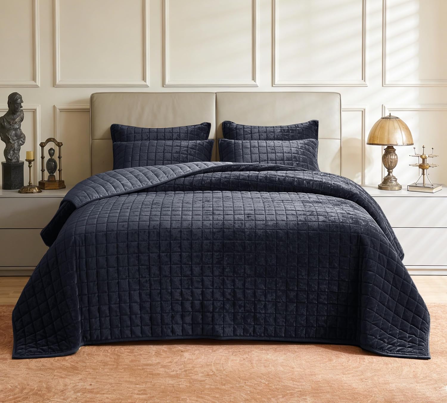 Luxurious Velvet Quilt California King Size Set 106" x118" Ultra Soft Bedding Set Q...