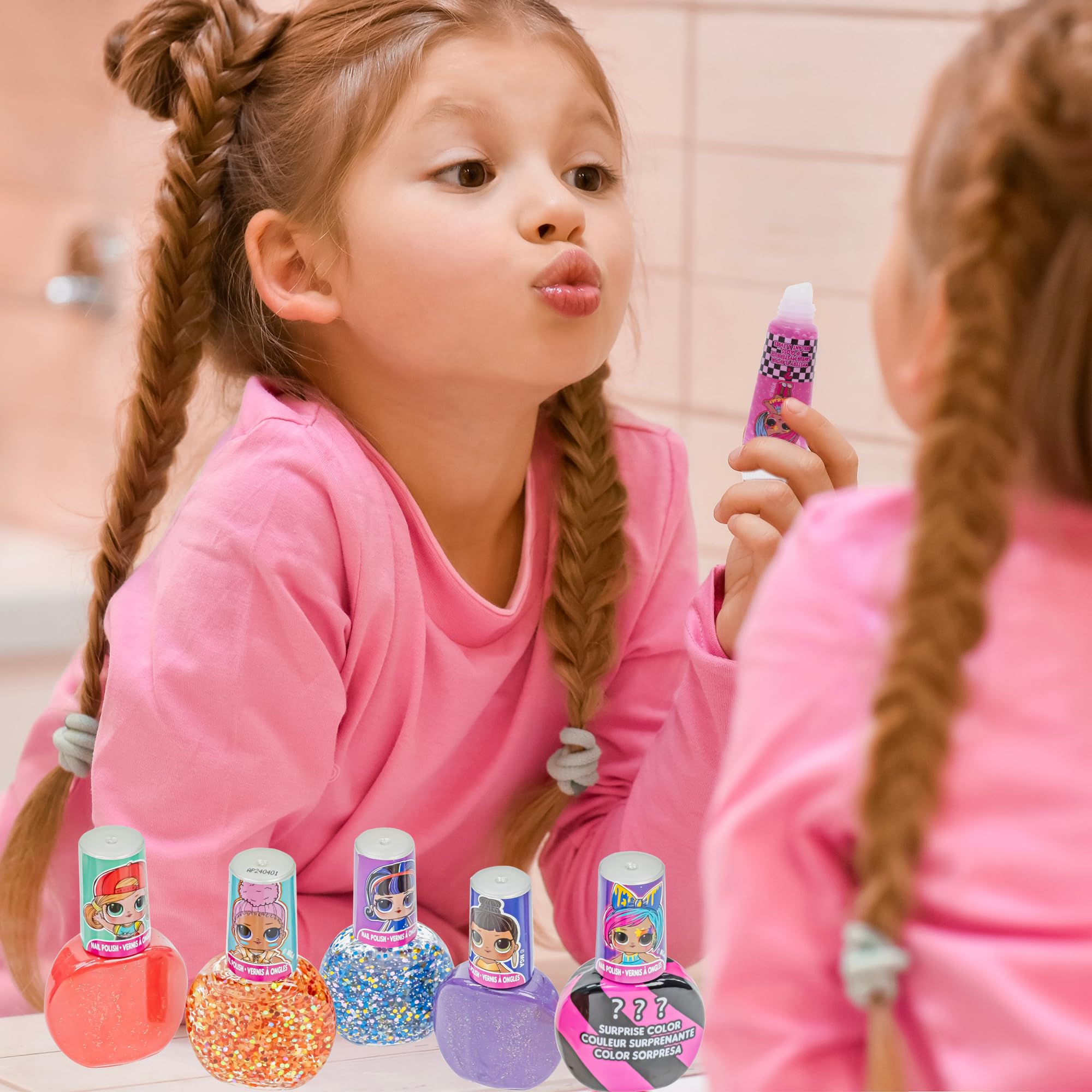 L.O.L Surprise! Townley Girl Makeup Set include lucidalabbra, smalto per unghie e adesivi per unghie per ragazze, dai 3 anni in su, perfetti per feste, pigiama party e makeover, 11 pezzi