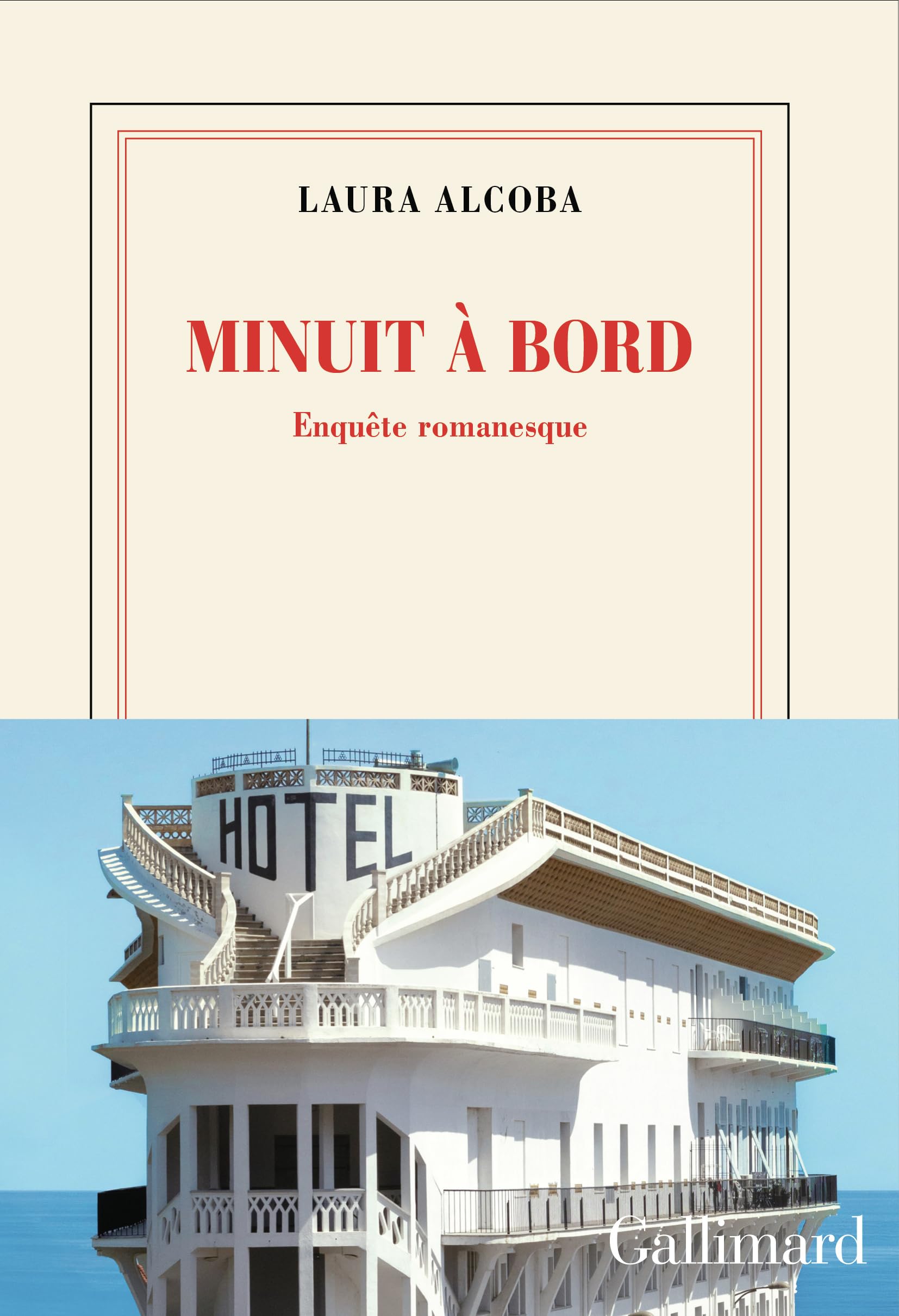 Minuit à bord: Enquête romanesque