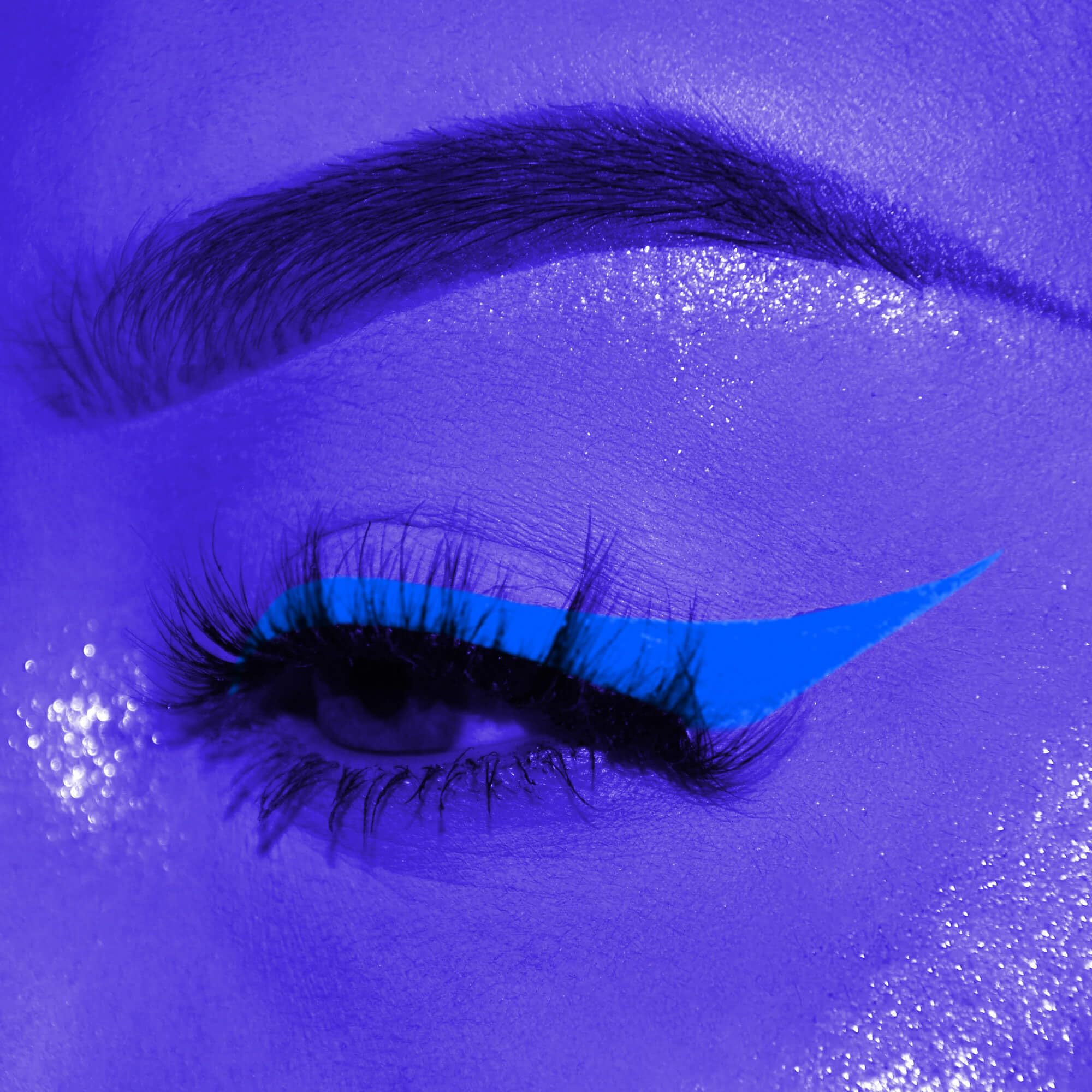 CCbeauty UV Neon Liquid Eyeliner, Matte Colored Eyeliner Pen, Glow Brightly Under UV Lights - Image 3