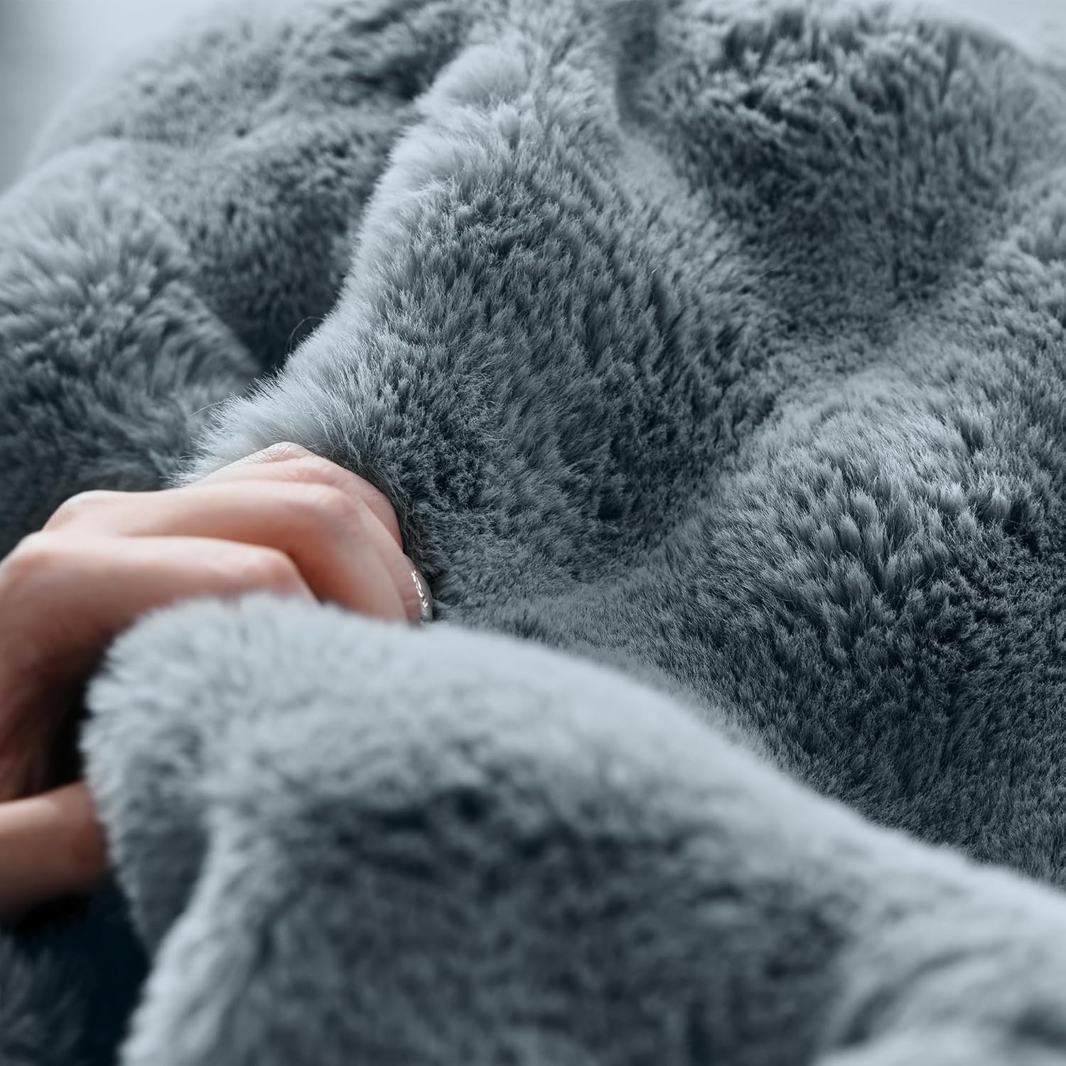 Faux Fur Throw Blanket, Thick Warm Bunny Blanket with Bubble Texture, Reversible Fluffy Blankets for Couch and Bed, Soft Cozy Furry Blanket for Home Décor, Grey - Image 8