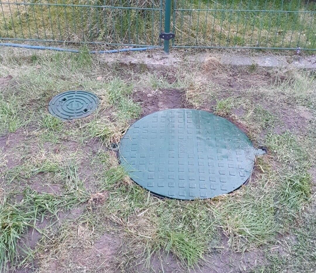 Varile Bac de révision en plastique (sans fond) avec couvercle verrouillable - Charge maximale : 1,5 t - Vert - 60 x 80 cm