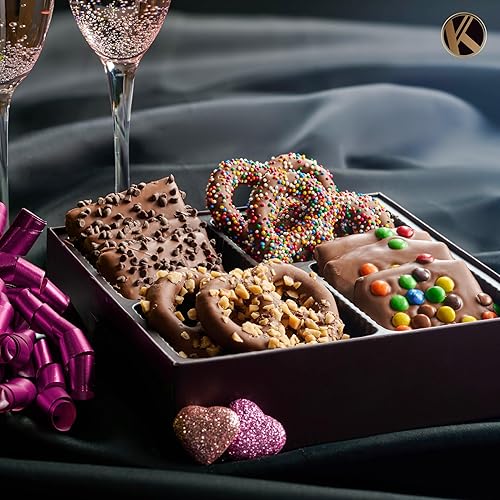 Miniatura 2 de KREMERY - Cesta de regalo de galletas Grahams y pretzel cubierto de chocolate cremoso para Navidad, en caja de regalo marrón (12 unidades, surtido