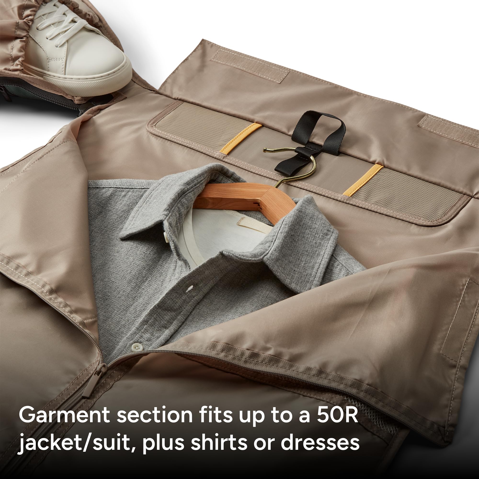 Halfday 2-in-1 Convertible Garment Duffel Bag 45L - Dettaglio