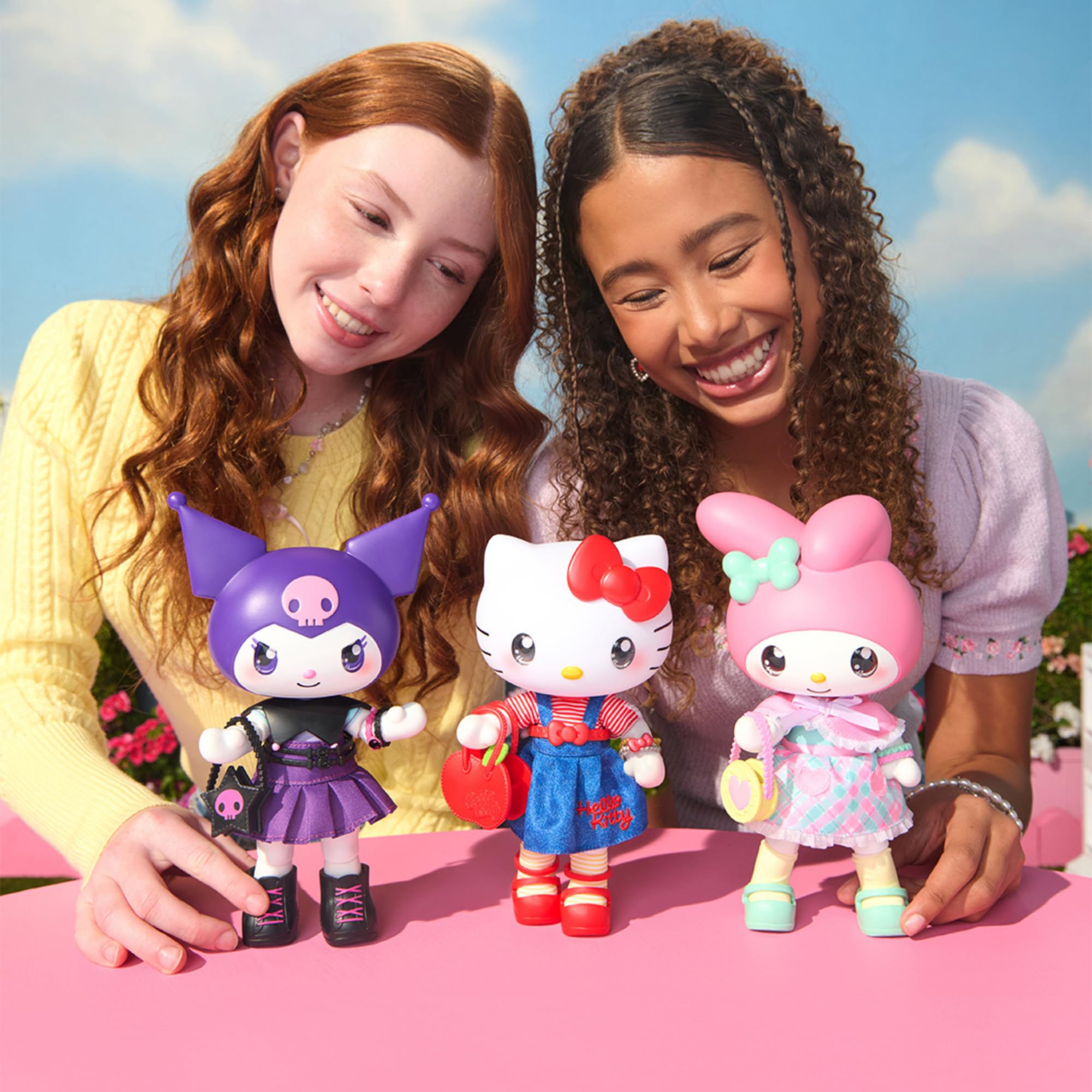 Hello Kitty - Kuromi Premier Bambola 20 cm, 9 Punti Di Articolazione, Vestiti E Accessori Removibili, Per Collezionisti, Bambini e Bambine dai 3 Anni