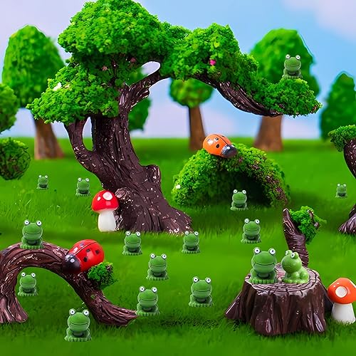 Miniatura 7 de NIBERDA Paquete de 200 mini ranas de resina, pequeñas ranas pequeñas de plástico en miniatura verdes a granel para ocultar para decoración del día