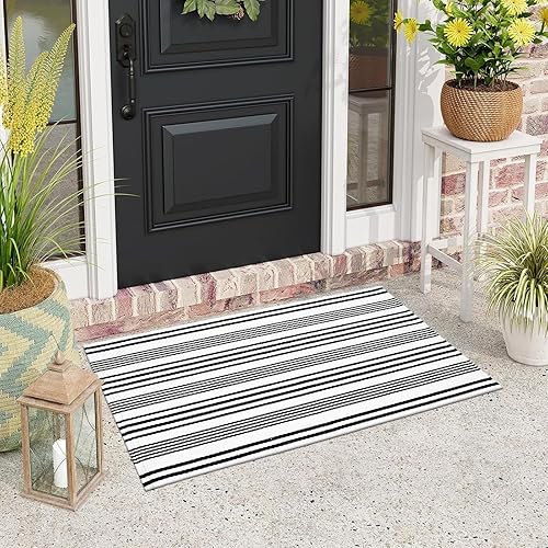 Vista 142 de Alfombra de exterior a rayas blancas y negras, 2 x 3 pies, de algodón, moderna, tejida a mano, reversible, para porche, puerta de bienvenida, 1 tira