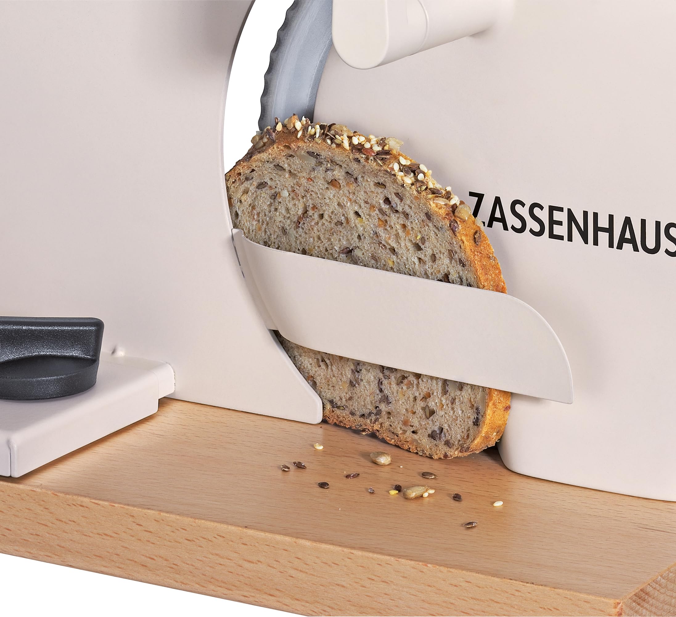 Zassenhaus Brotschneidemaschine PURE creme, manuelle Kurbelmaschine mit Edelstahlmesser, Spezial-Wellenschliff Made in Solingen, stufenlose Schnittstärkeneinstellung bis 20 mm
